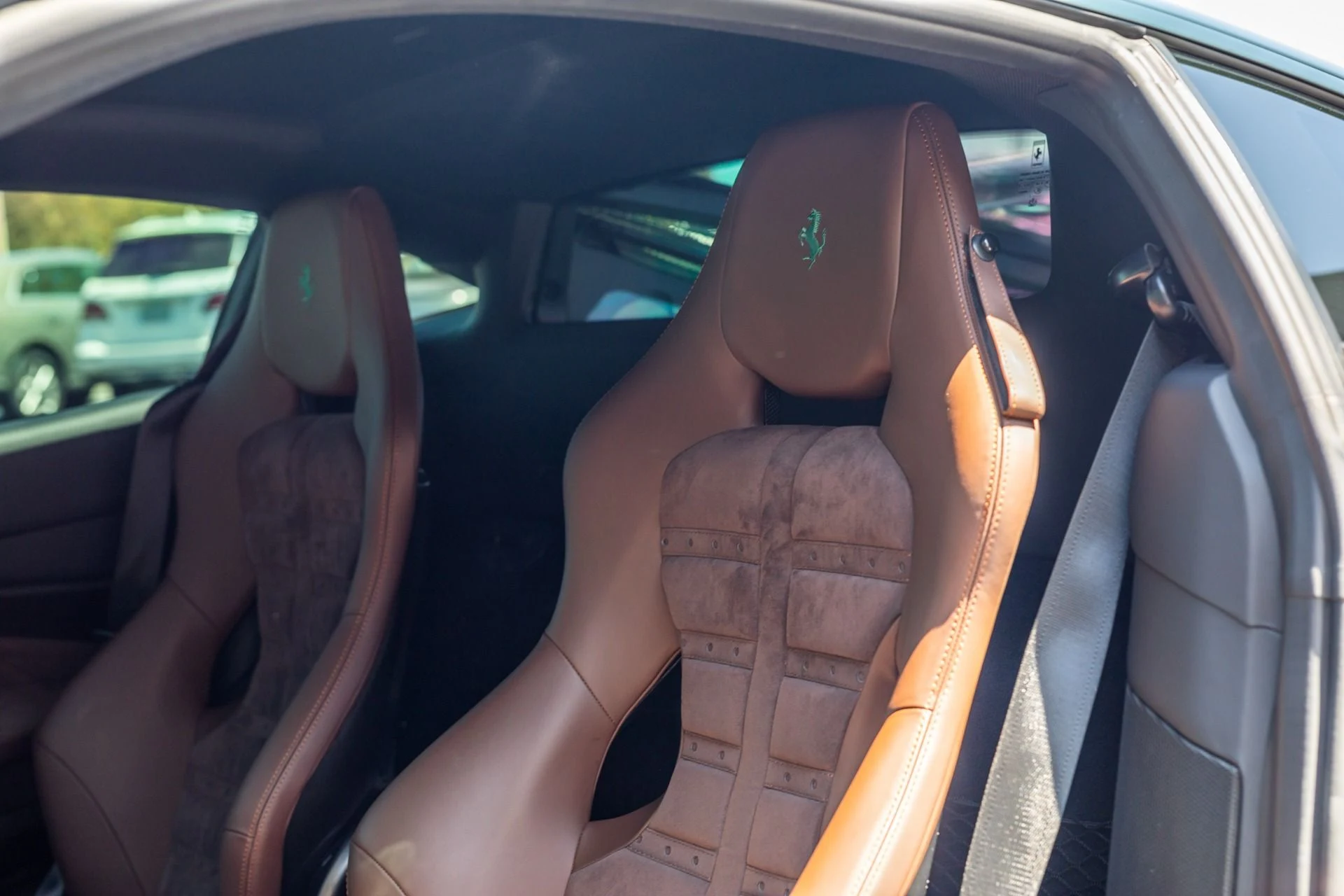 mph005_49856254_Used_2022_Ferrari_F8_Tributo_1744415607_41c78f35f1