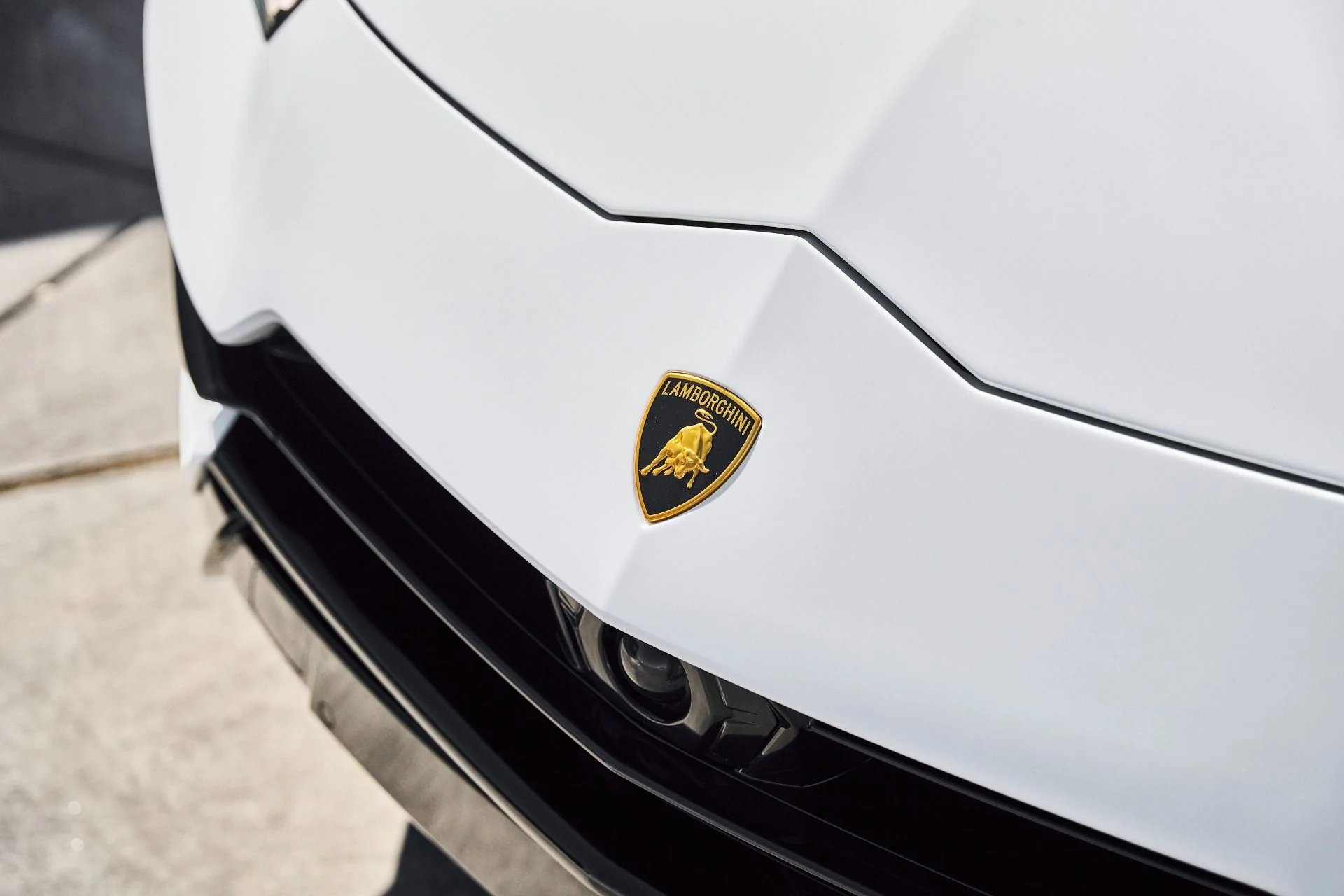 mph005_49921479_Used_2023_Lamborghini_Urus_S_1780535937_3e7e04b01e