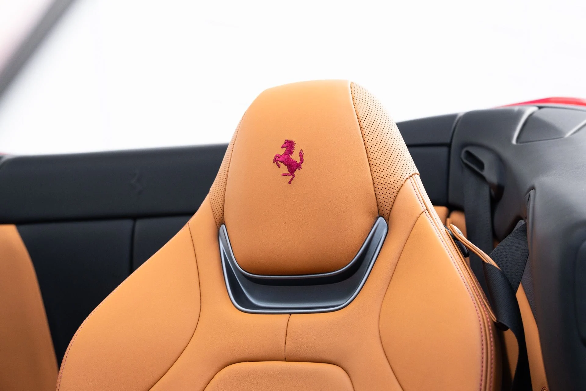 mph005_511376656_Used_2019_Ferrari_Portofino_1779385815_06abba110f