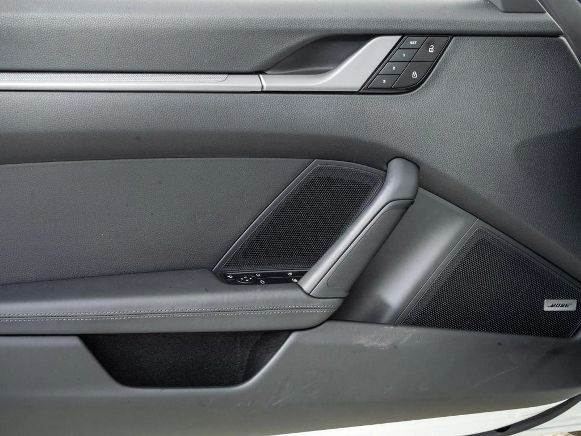 mph005_511714790_2_LC_m_Zxu9nc_Kxweccv_V_Od0_Vw_Ha4_2239cb257e