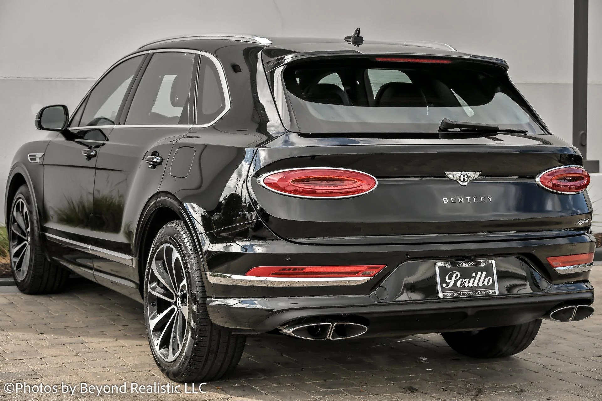 mph005_520365323_Used_2024_Bentley_Bentayga_Hybrid_1759997512_80120c4aca