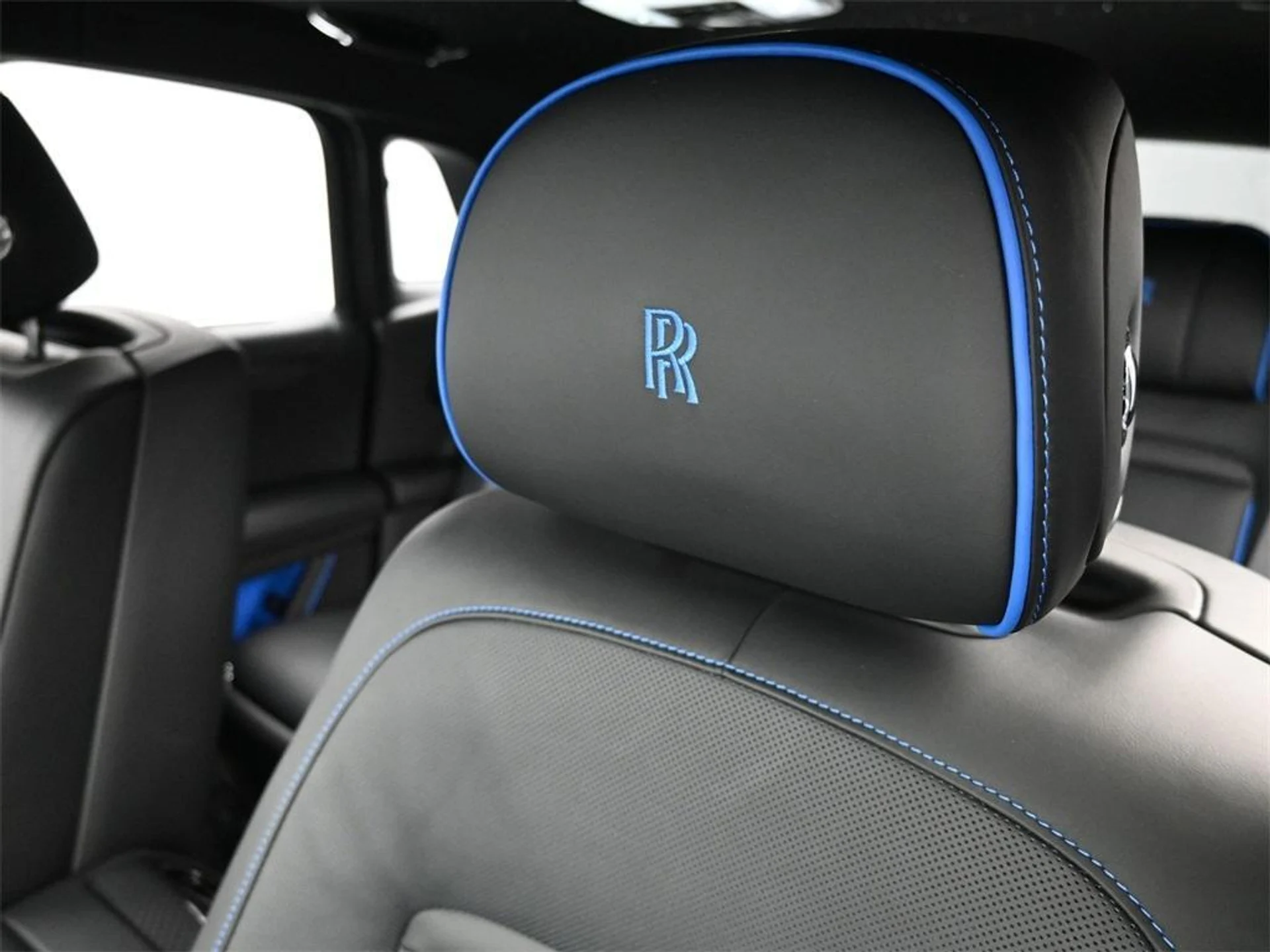 mph005_520401986_Agscywuv0_ZUG_8dr1_U_Gv_EA_Pp_Z_Fwc_48630ca07b