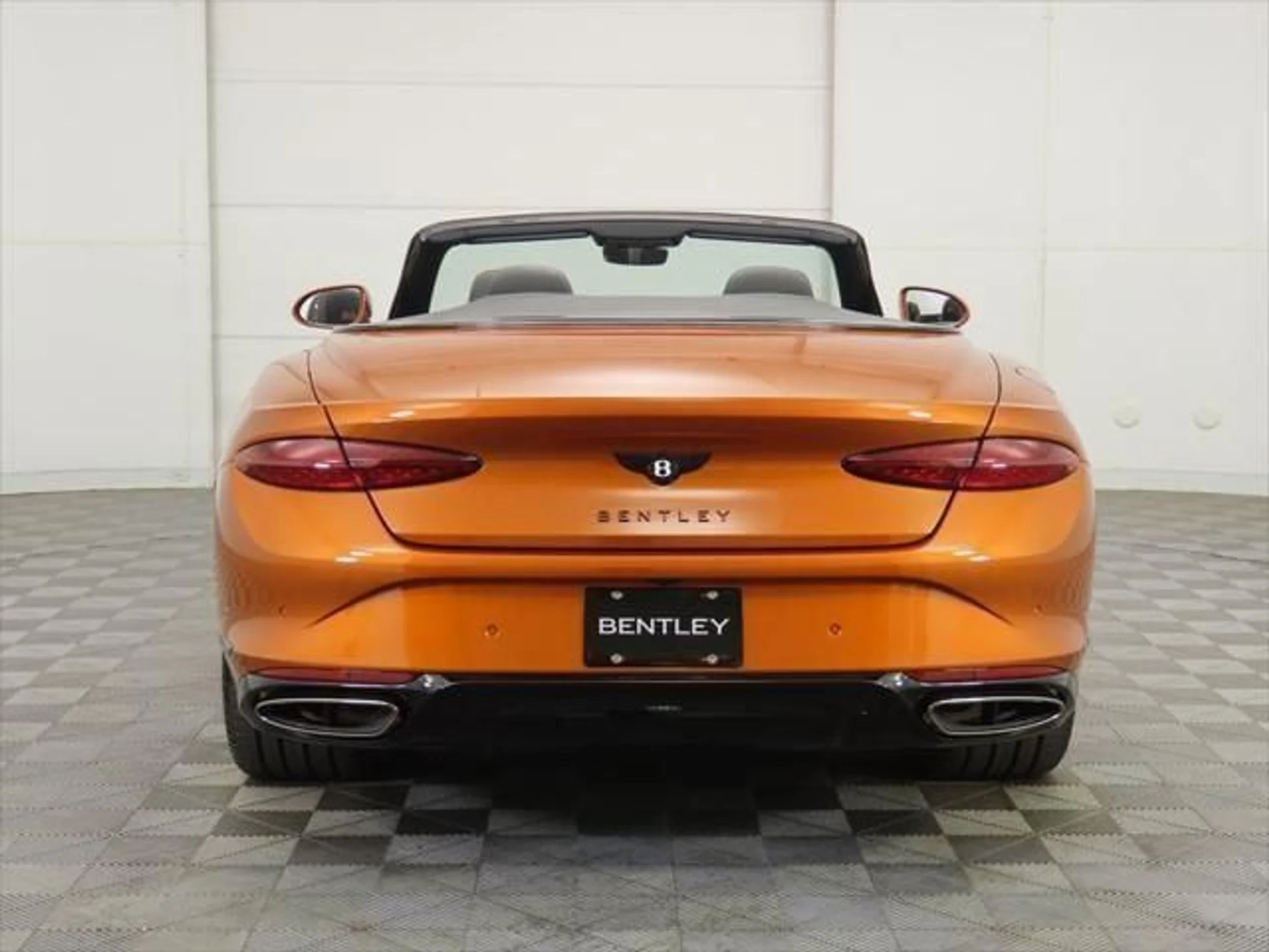 mph005_520644953_used_2025_bentley_continental_gtblackeditionconvertible_8119_23029542_6_640_678c78bab6