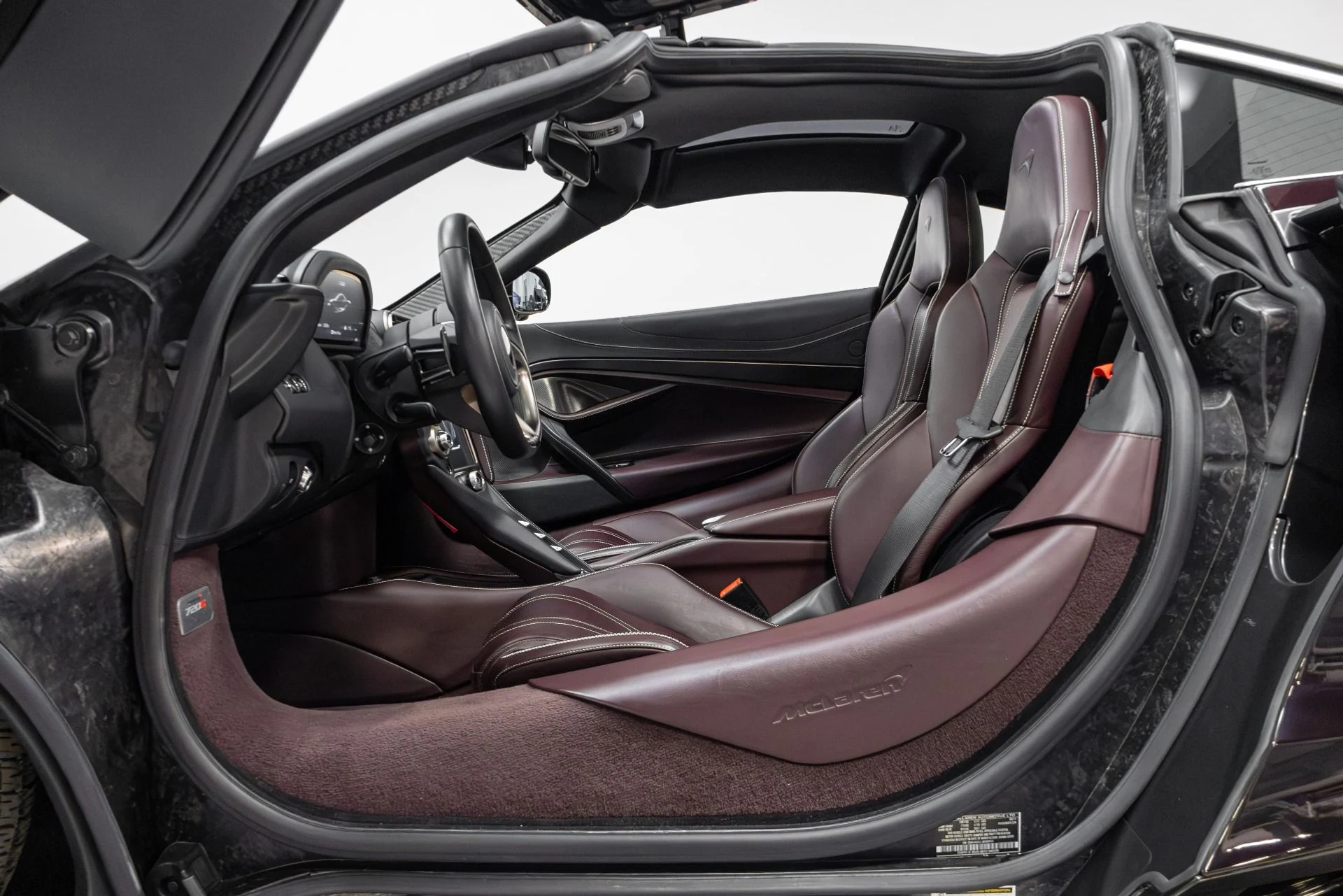 mph005_529333650_Used_2018_Mc_Laren_720_S_1772589471_8dd8cf1358