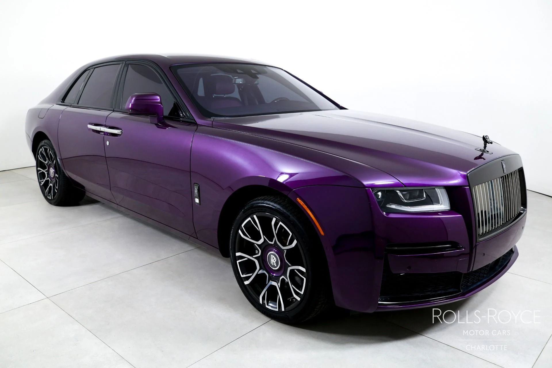 mph005_5324774_Used_2022_Rolls_Royce_Black_Badge_Ghost_1772490971_e753210483