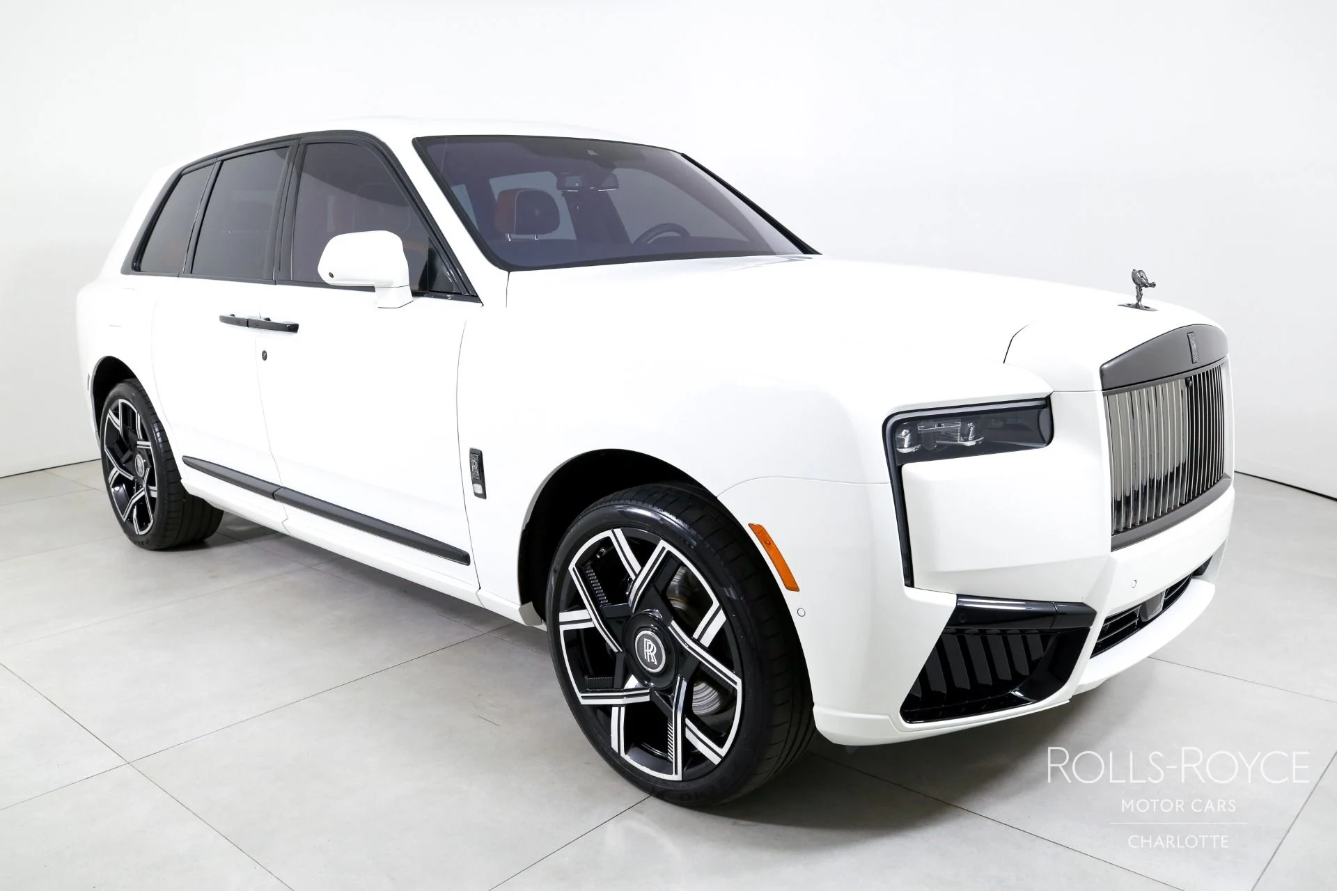 mph005_542536715_Used_2025_Rolls_Royce_Black_Badge_Cullinan_1773240494_3aaed03670