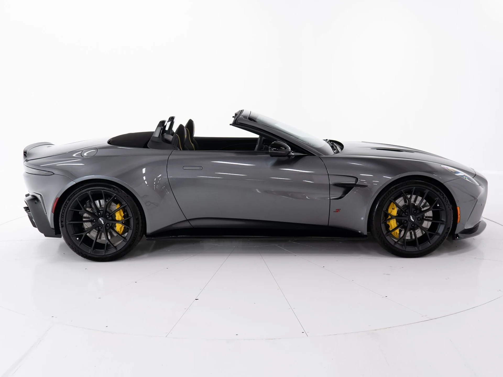 mph005_545555418_f055a70d3c6cdf7671d1ca5e979b1840_1a9d98fe3f