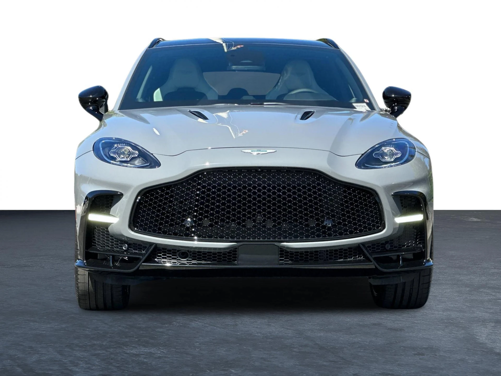 mph005_54759924_New_2026_Aston_Martin_DBX_S_1790736450_621c55c1d1