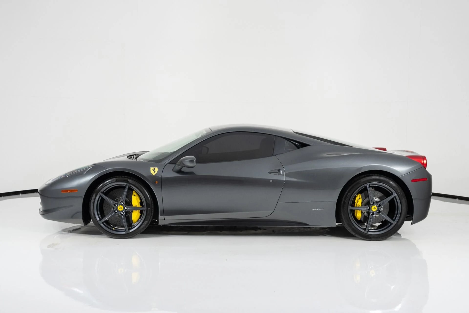 mph005_549383080_Used_2012_Ferrari_458_Italia_1780600671_444825bd03