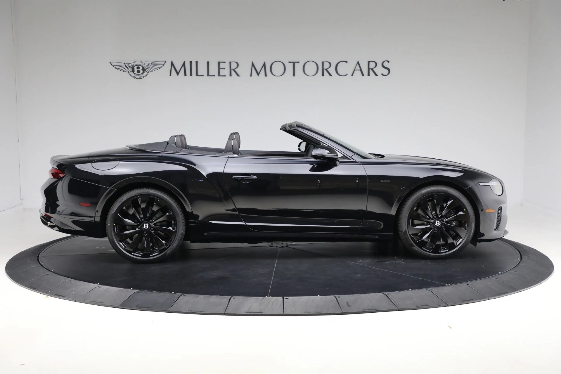 mph005_550886528_New_2025_Bentley_Continental_GTC_Black_Edition_36acd6063f