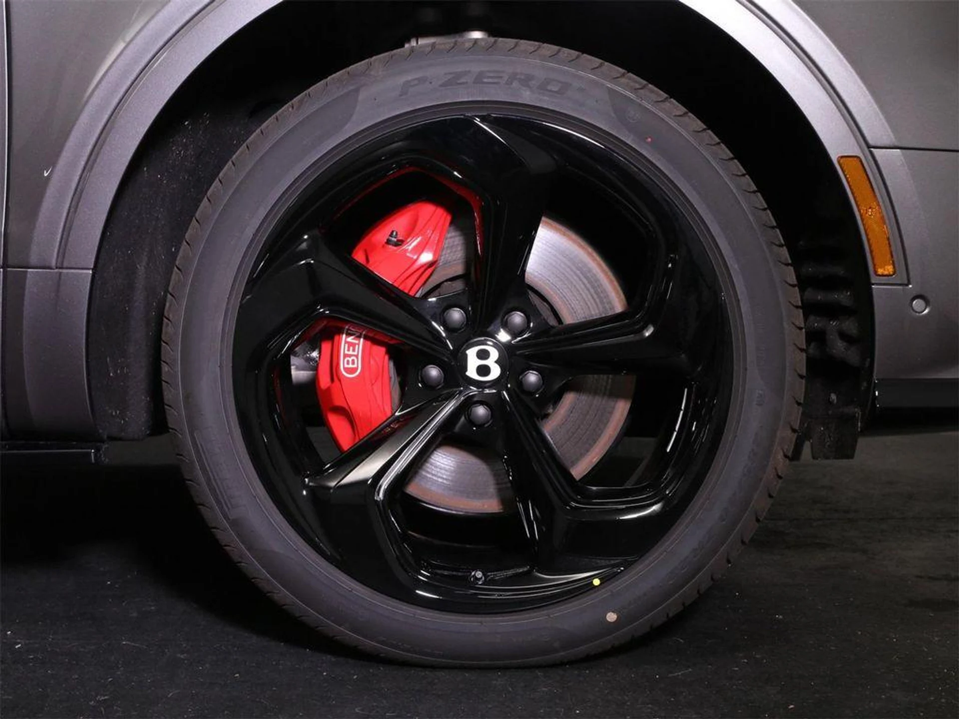 mph005_551156666_Wk_F_Xoe_N1uh1_P_De_AK_Qce_Do_h_In_Q_51a2132627