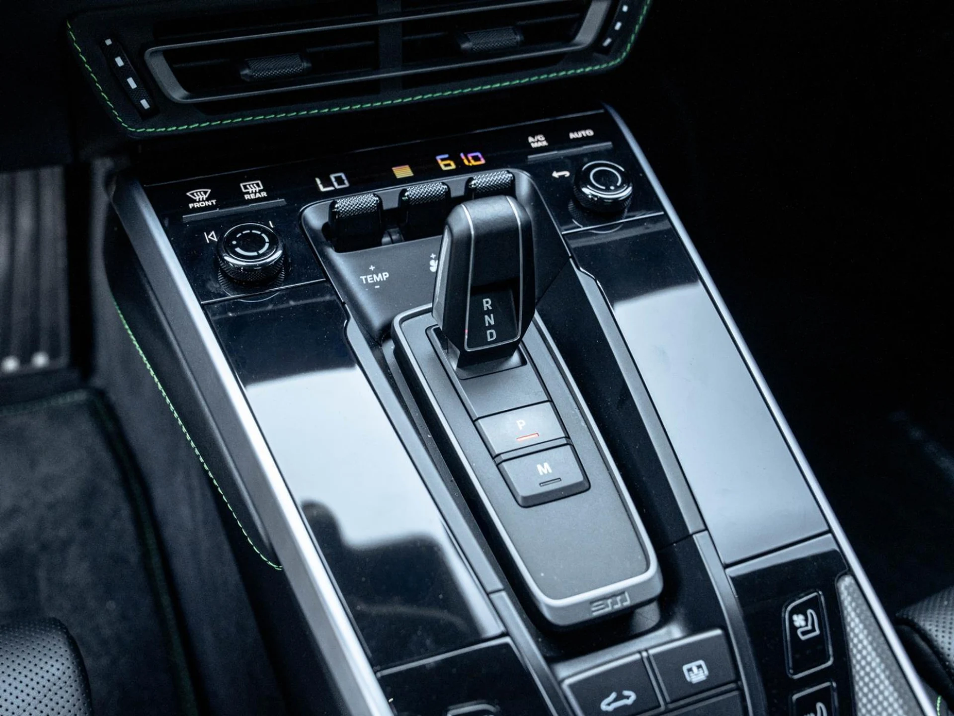 mph005_552211005_Used_2021_Porsche_911_Turbo_S_1769250100_71a5753eae