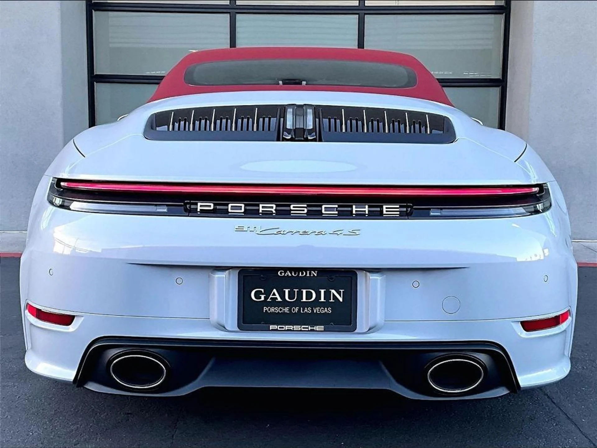 mph005_560597181_8_Vstkuezl2659qmg_P_Thr_IUN_Bg_Q0_0d32c4bb5c