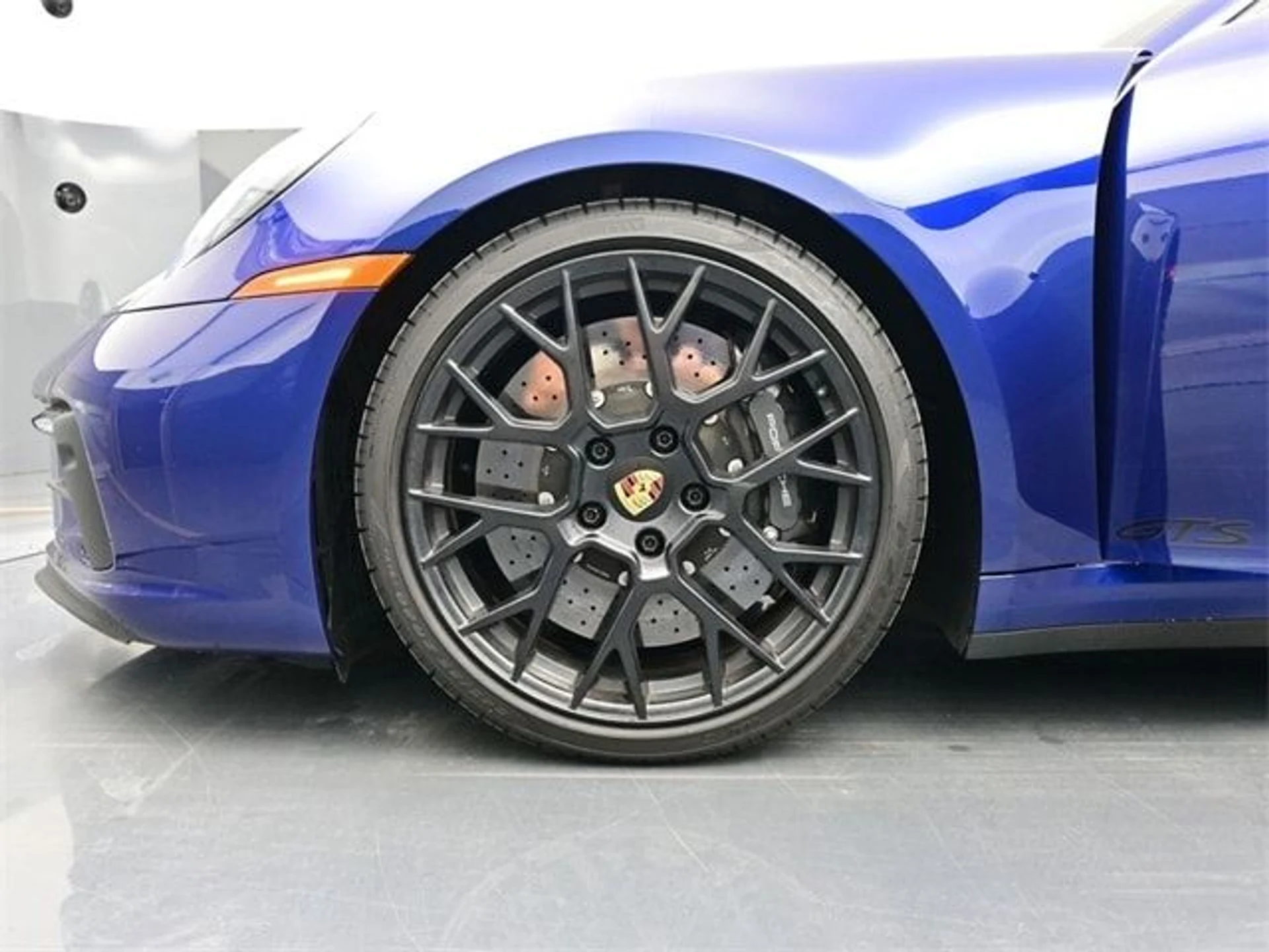 mph005_563353354_53e82bcf43ceebd14af8f3fcc0053225x_0be6341620