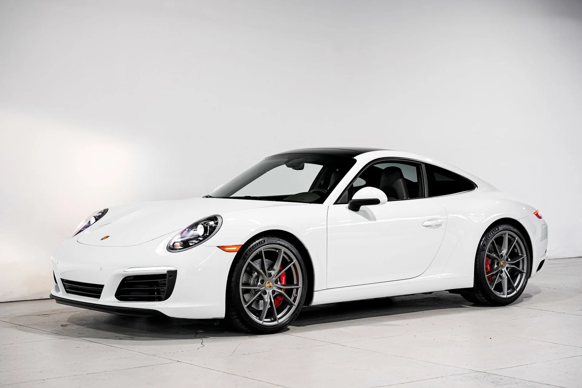 mph005_568637631_e5349a3d956f1e3fd5d1a7a3f824e475x_8891bb7a2c