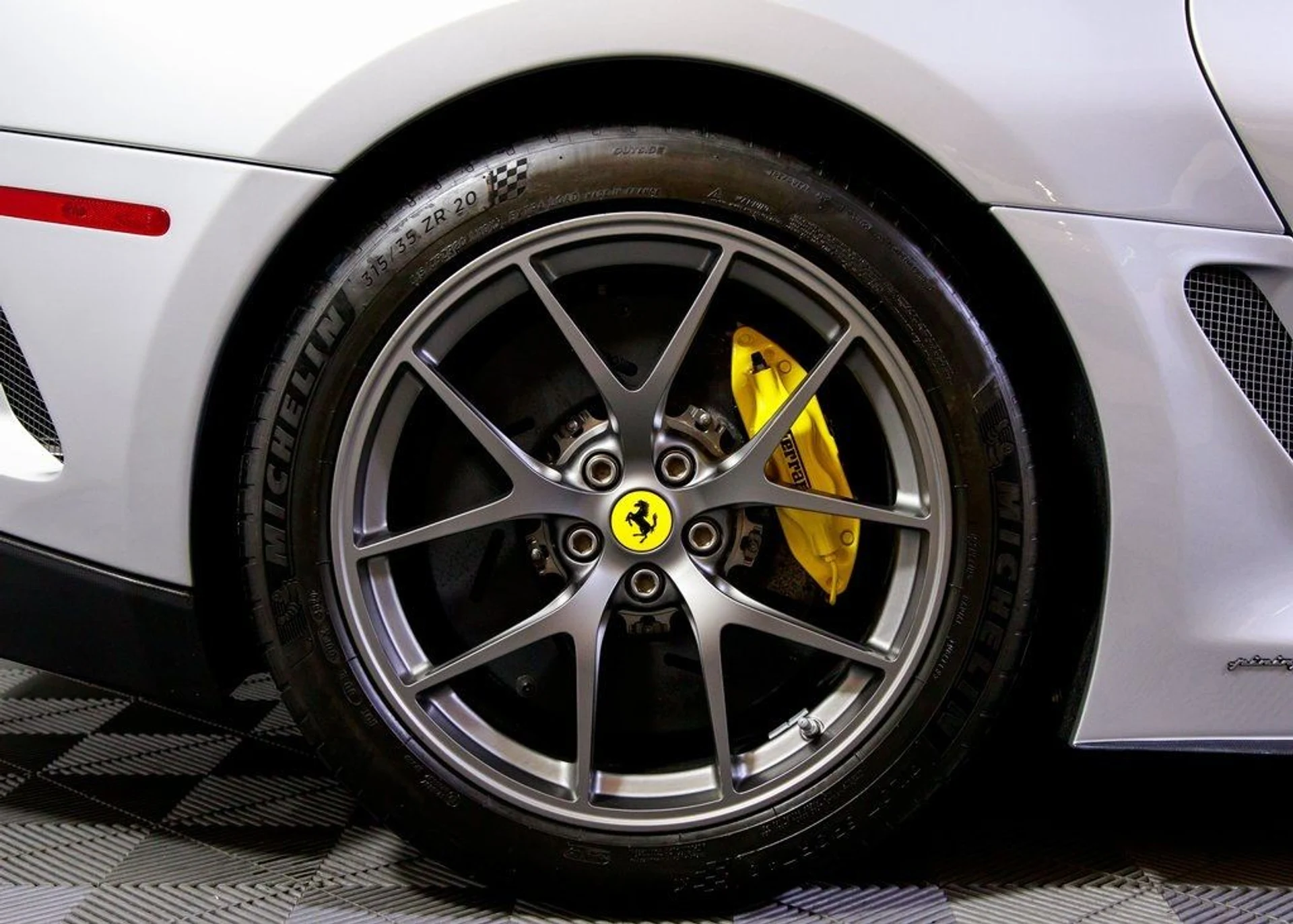 mph005_572192160_23cd482e567f9280d4da587ada88abdd_5b9d87d7ea