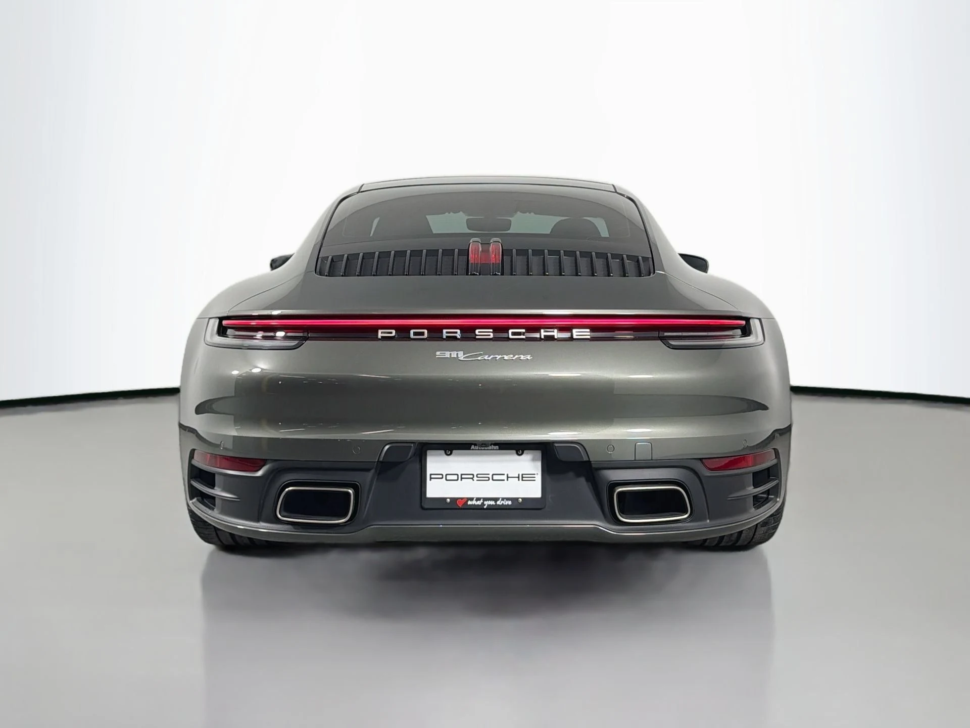 mph005_572387869_f3184ea48c7880dedeb92e53d0c1b2aa_090d1a86f4