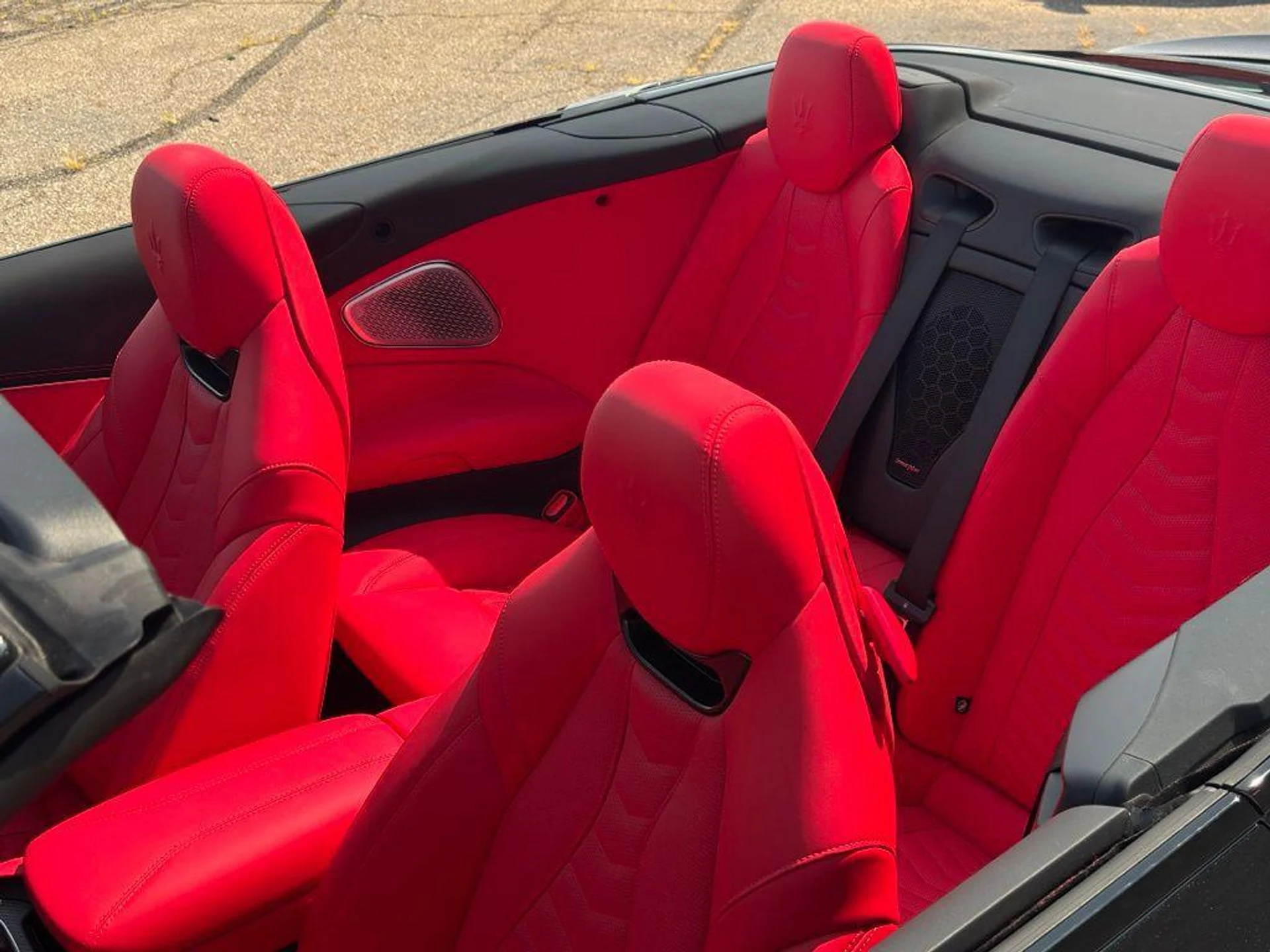 mph005_573360901_Yb_M_Hb_Of_UX_Bs_V_Twr_NLK_m_ZD_004a0_252175ec03