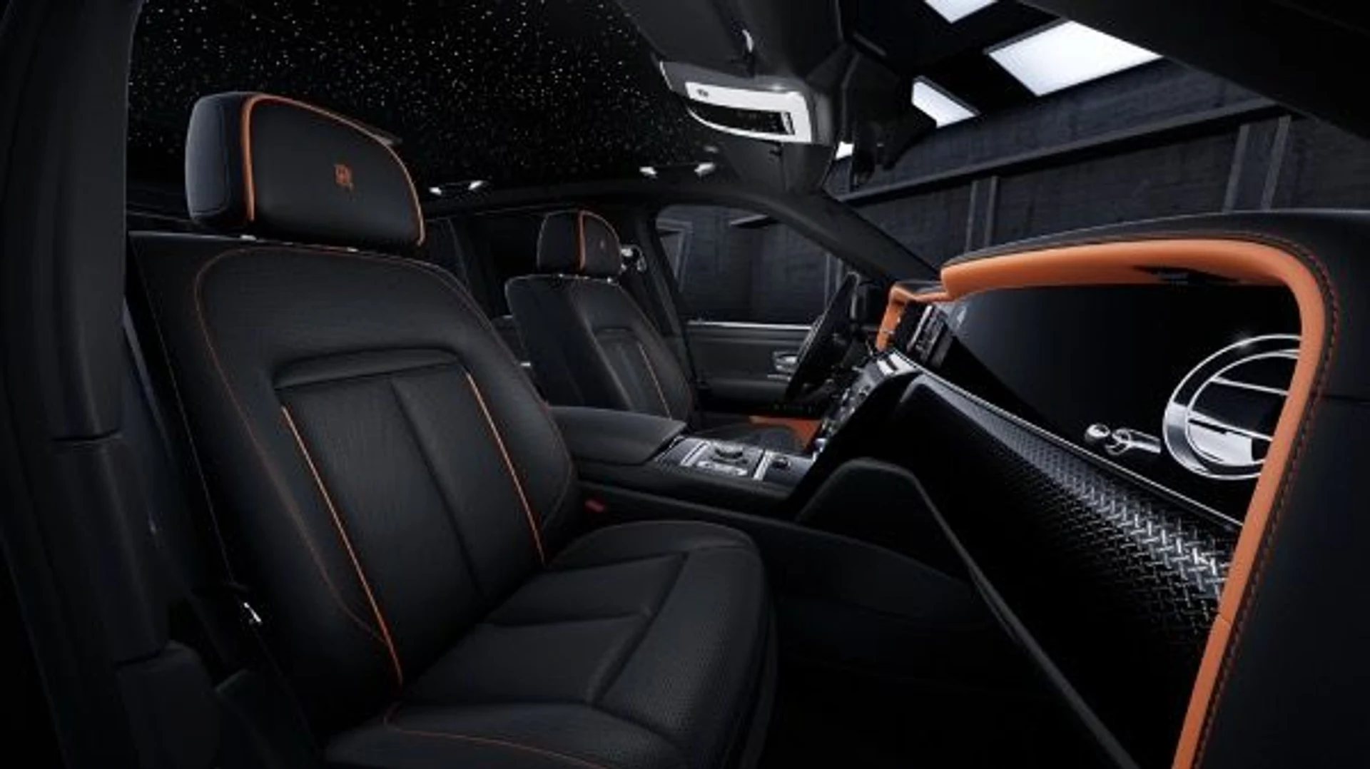 mph005_57535426_New_2026_Rolls_Royce_Black_Badge_Cullinan_cac59e300e