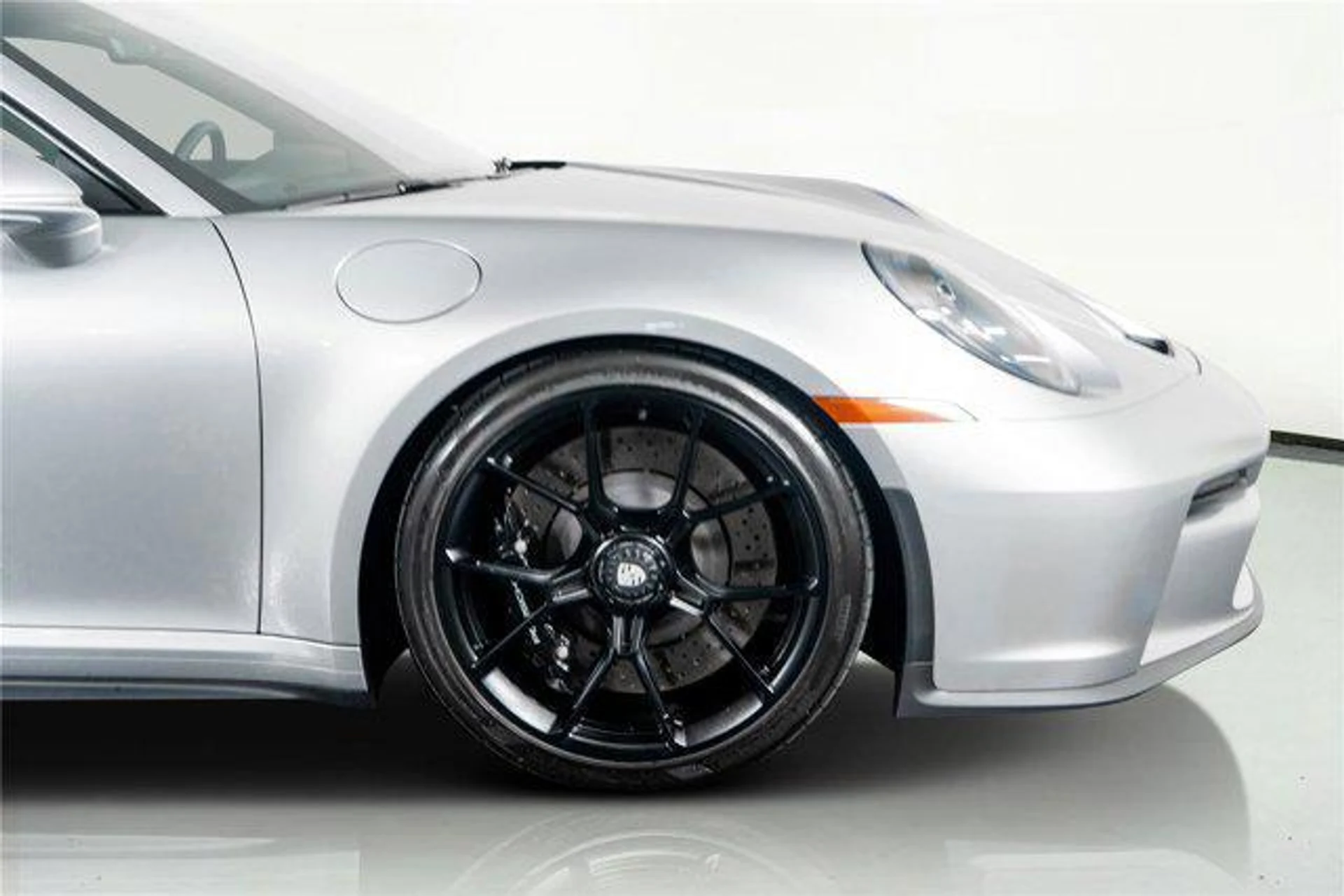 mph005_579999005_V0_D_Kz_KEZ_Vg_E_Rjr6n752pv_R7_a_Y_06647aa6db