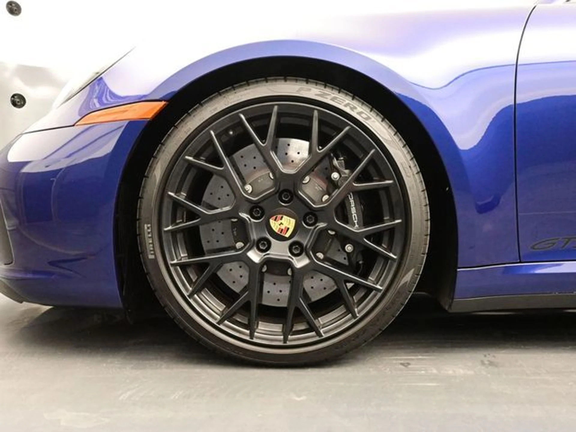 mph005_580025277_35e7ab7fd310dd0ef144f25f075cdefax_229d6e42f5