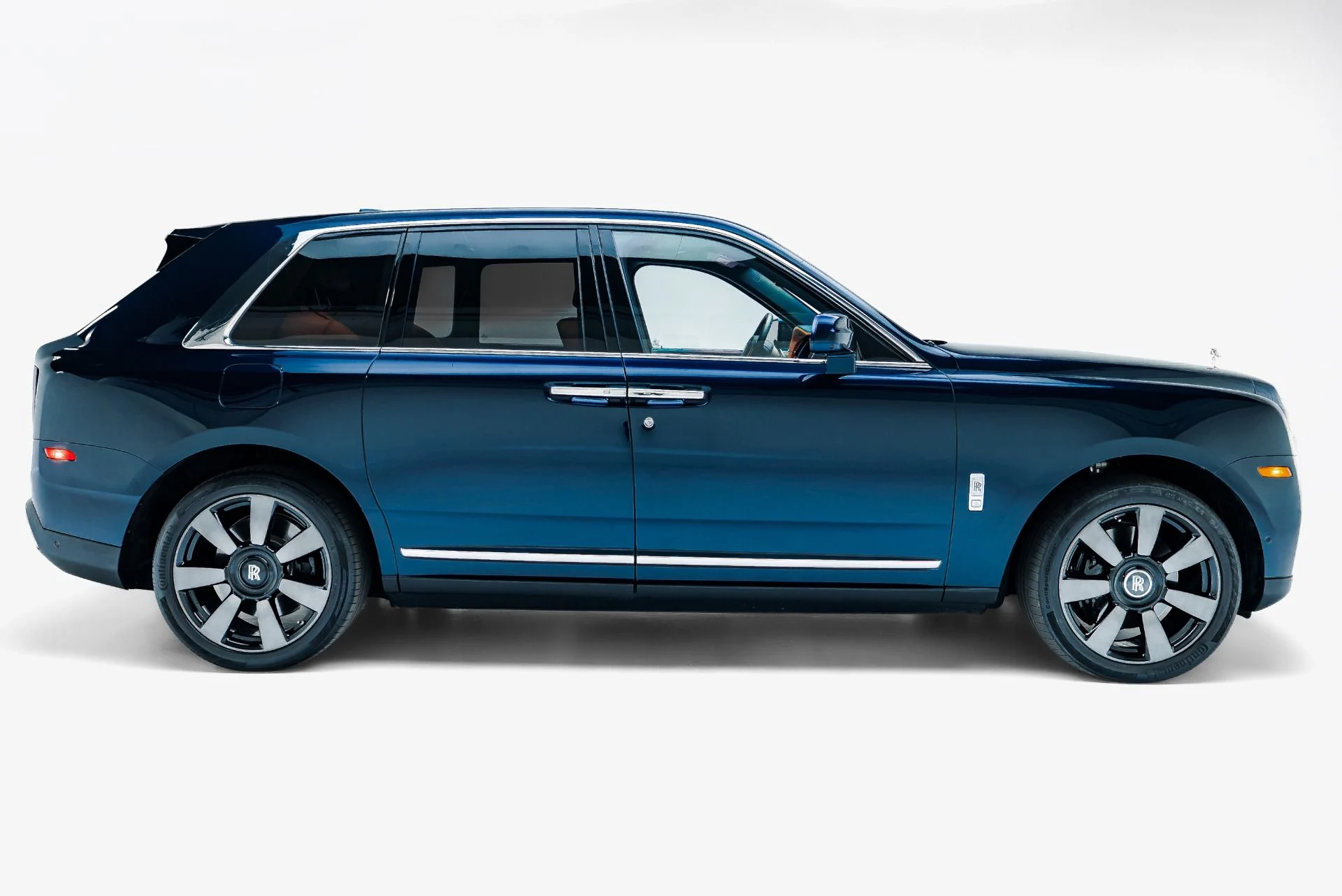 mph005_582845967_Used_2023_Rolls_Royce_Cullinan_1792687439_5f6ec9688a