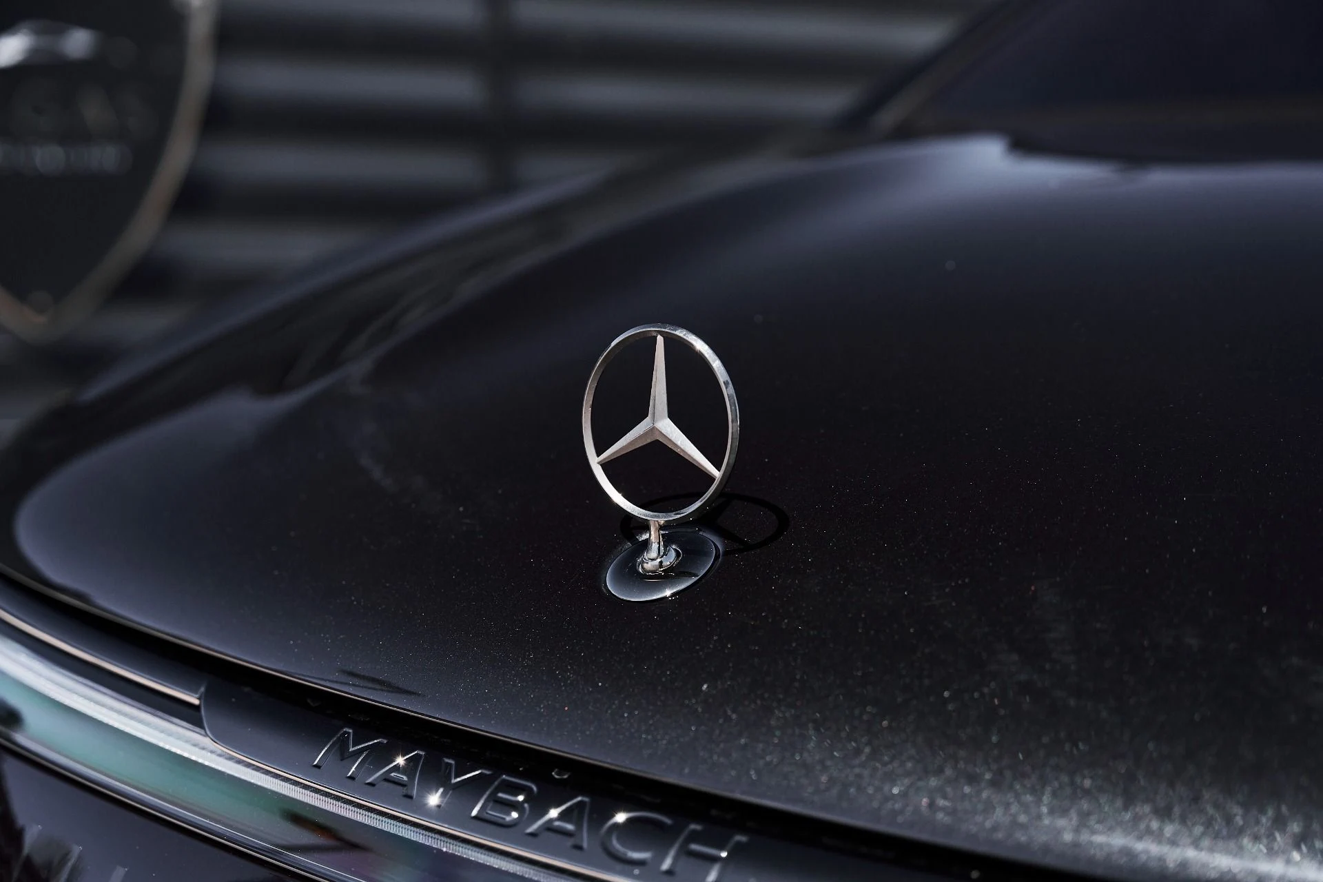 mph005_589473303_Used_2024_Mercedes_Benz_EQS_Maybach_EQS_680_1775325990_507c54683a