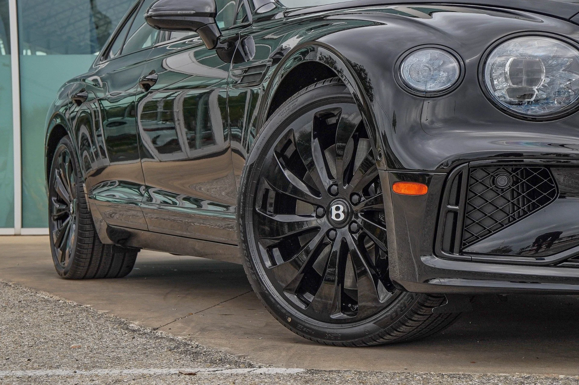 mph005_58969200_Hi_Tech_Luxury_Imports_LLC_SCBBP_6_ZG_5_TC_026011_image_5_658f768ead