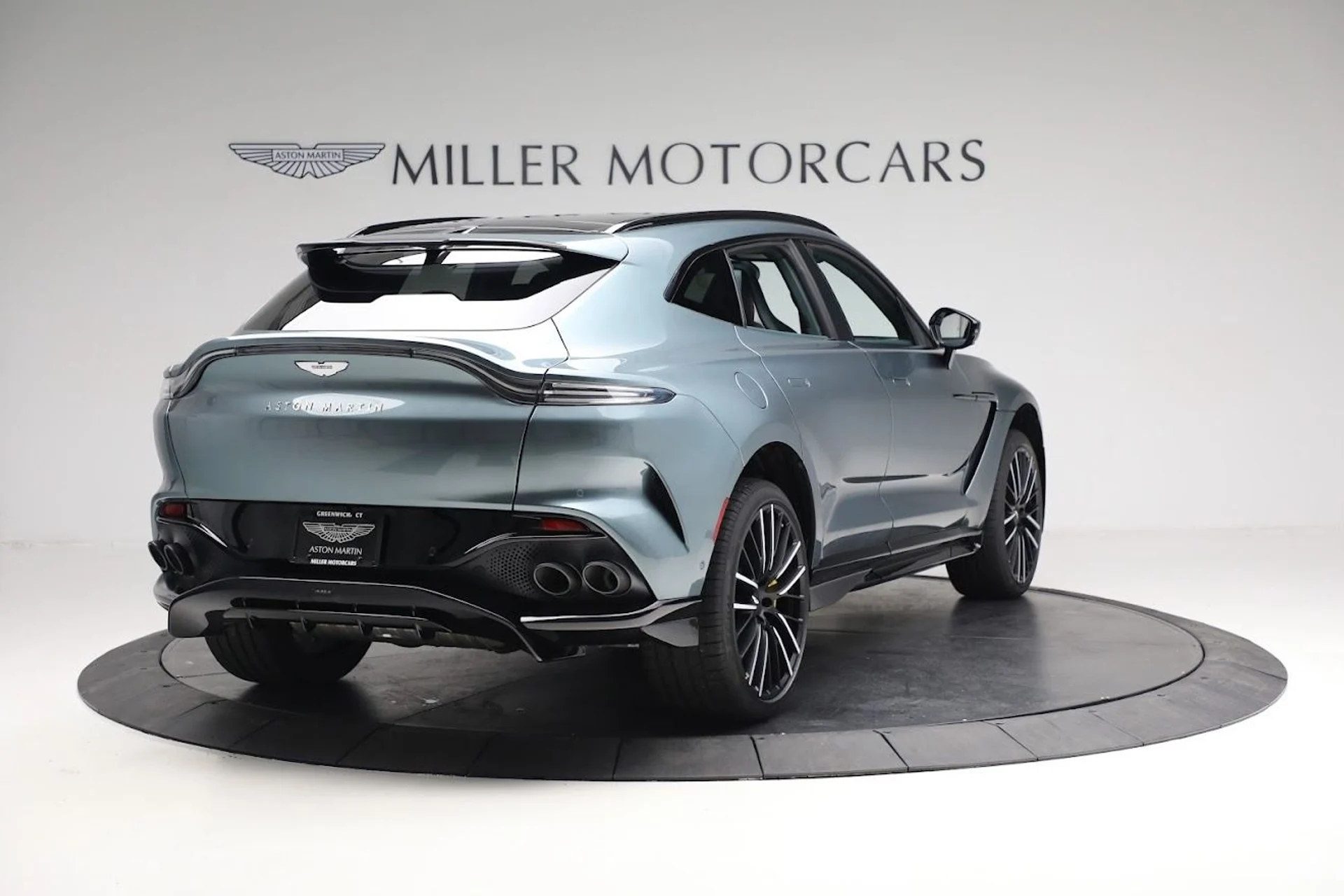mph005_591919955_Used_2023_Aston_Martin_DBX_707_016dea737e