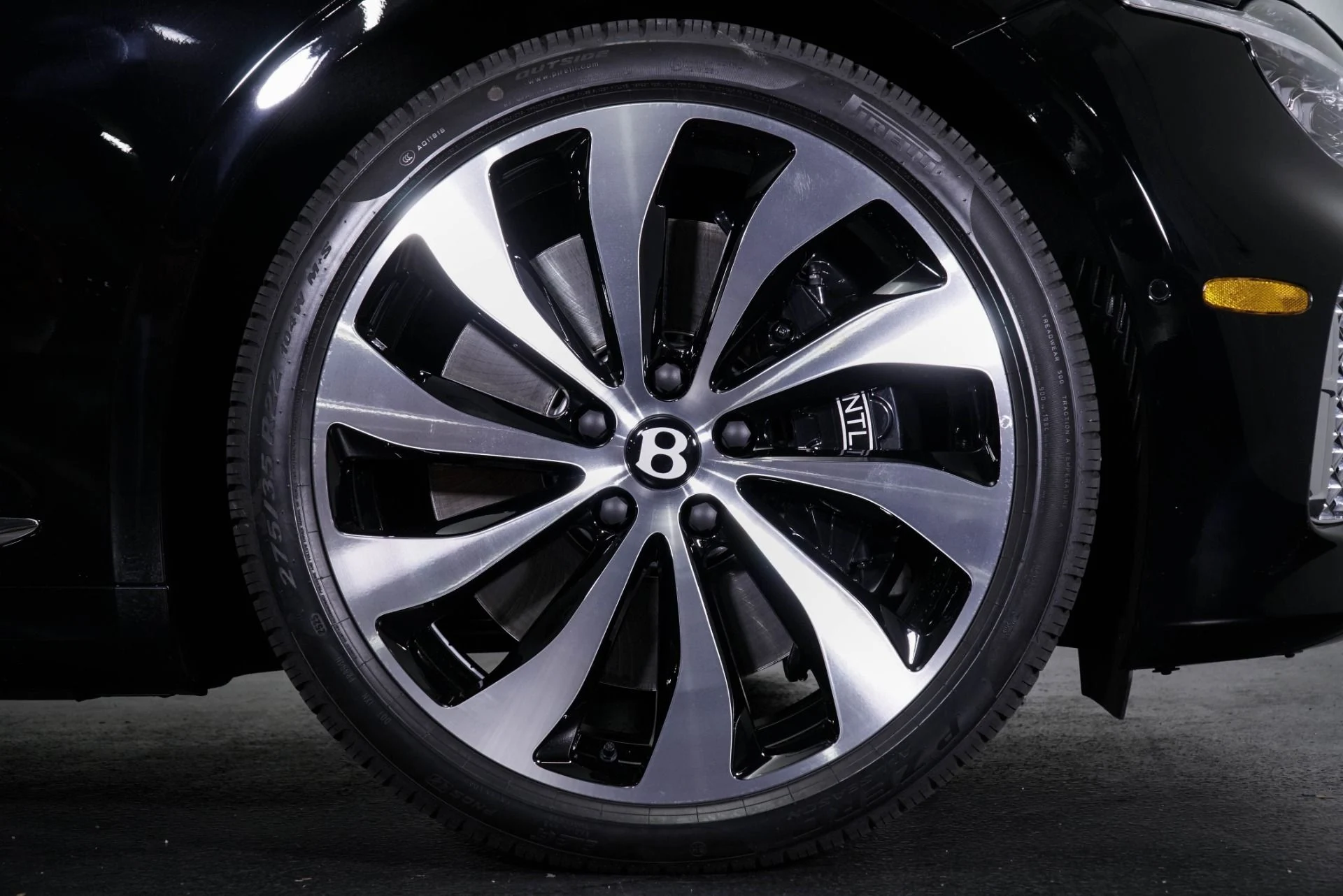 mph005_595822568_New_2026_Bentley_GT_Azure_1765389294_c026e09ab0