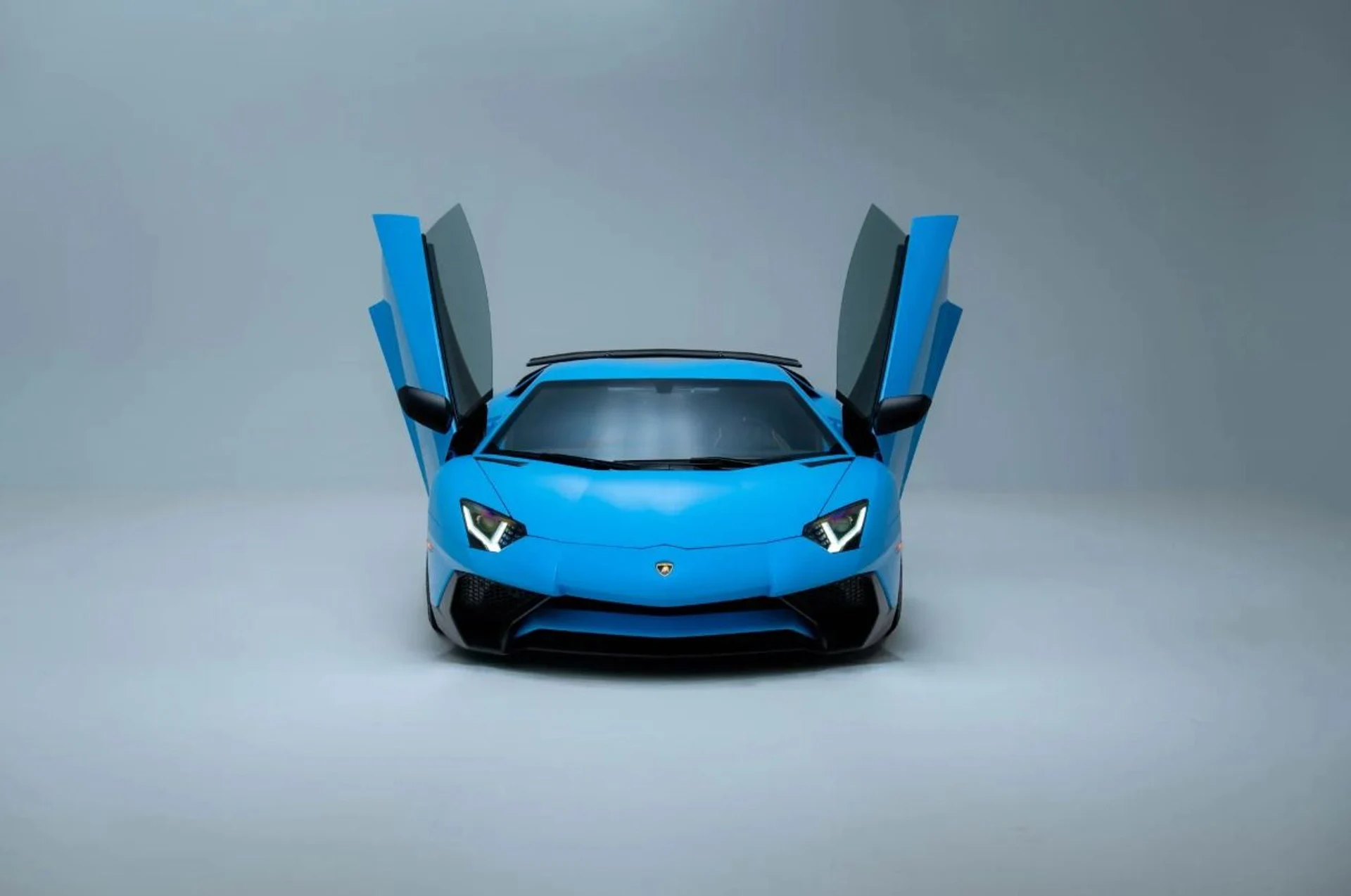 mph005_601933502_Used_2017_Lamborghini_Aventador_SV_1786551969_7eed49c61f