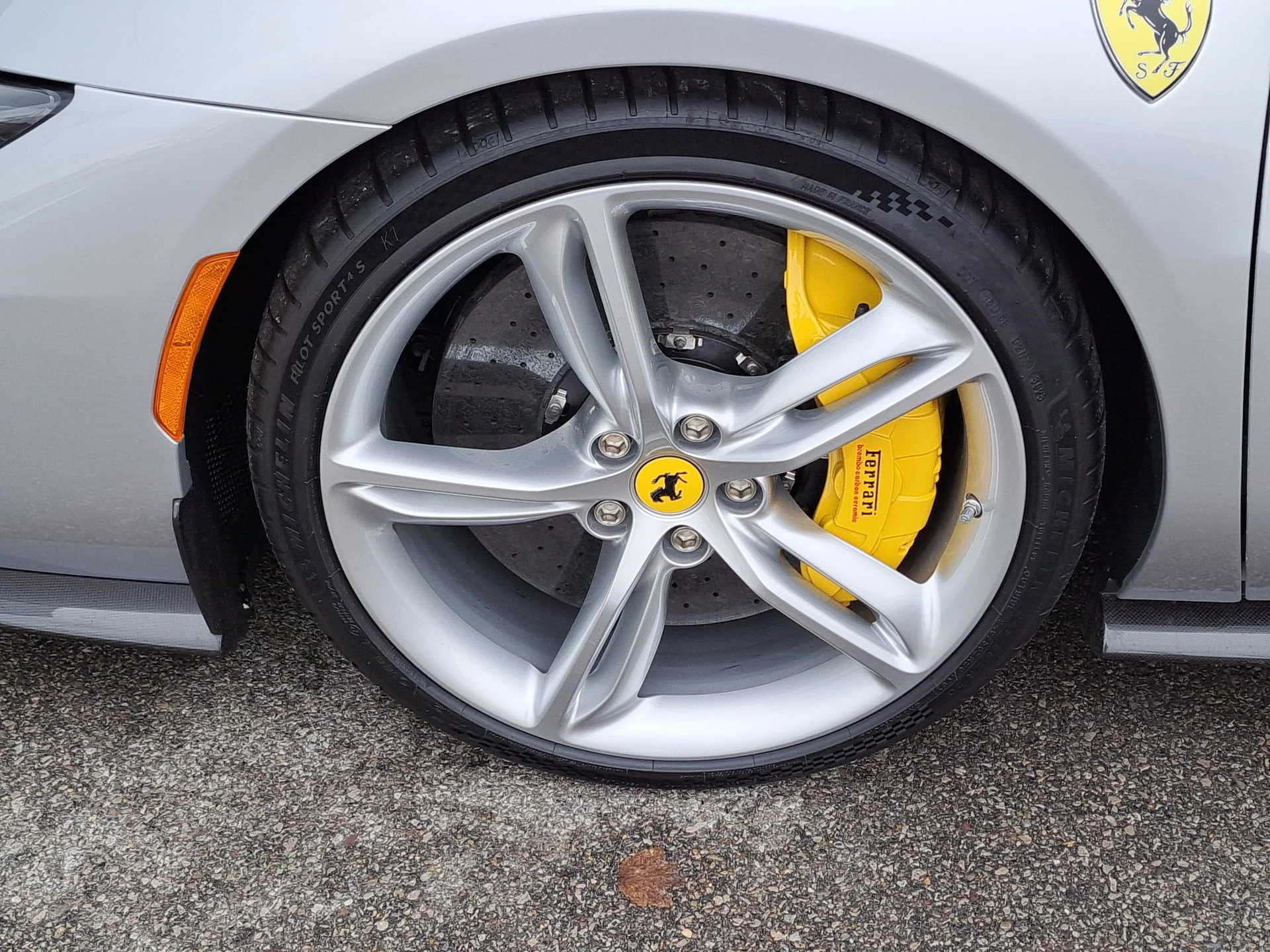 mph005_611368874_01bbf1c6b216d90b8353072c211d2099x_6dc91b43a5