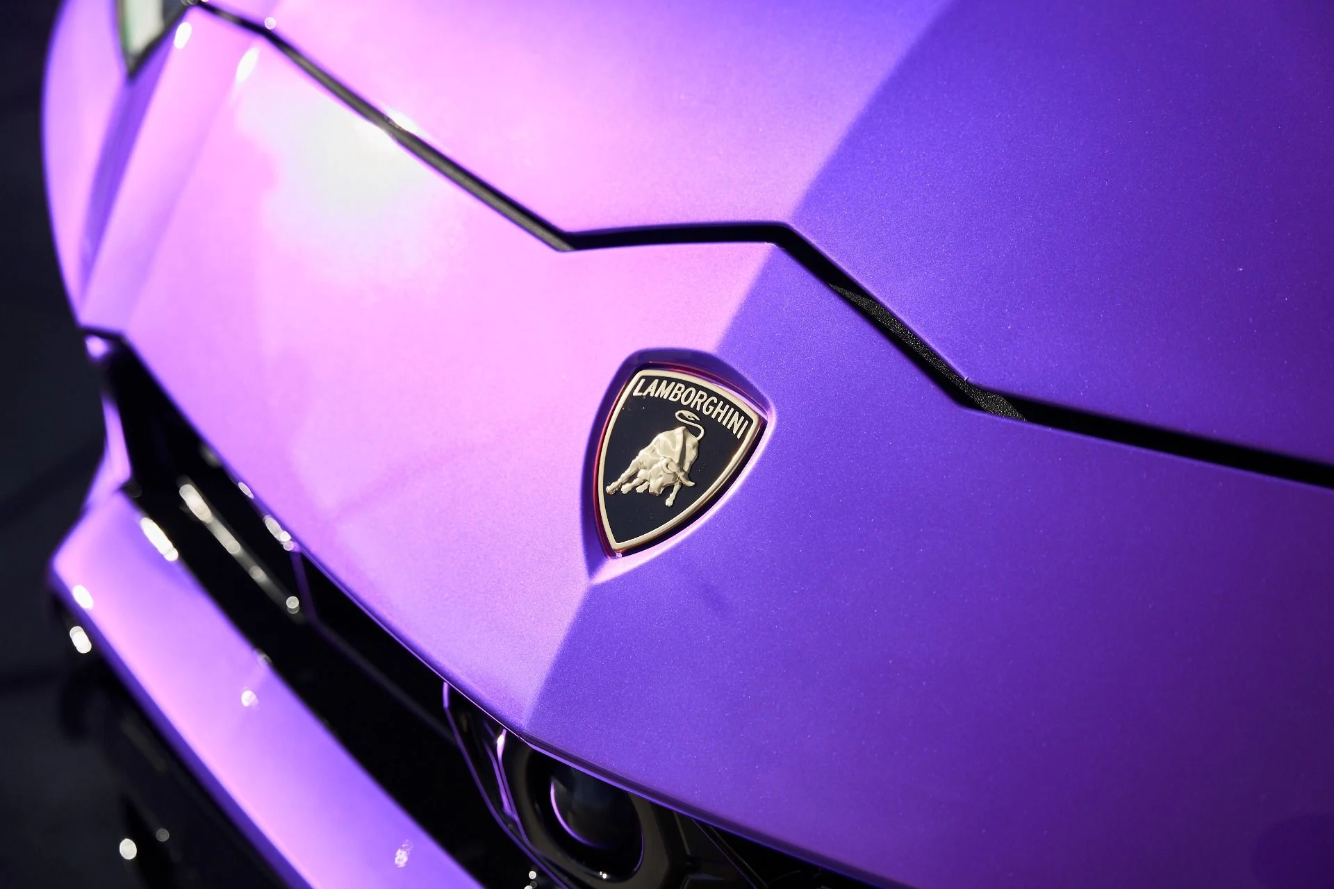 mph005_614392333_Used_2021_Lamborghini_Urus_1772650606_700131dfd4