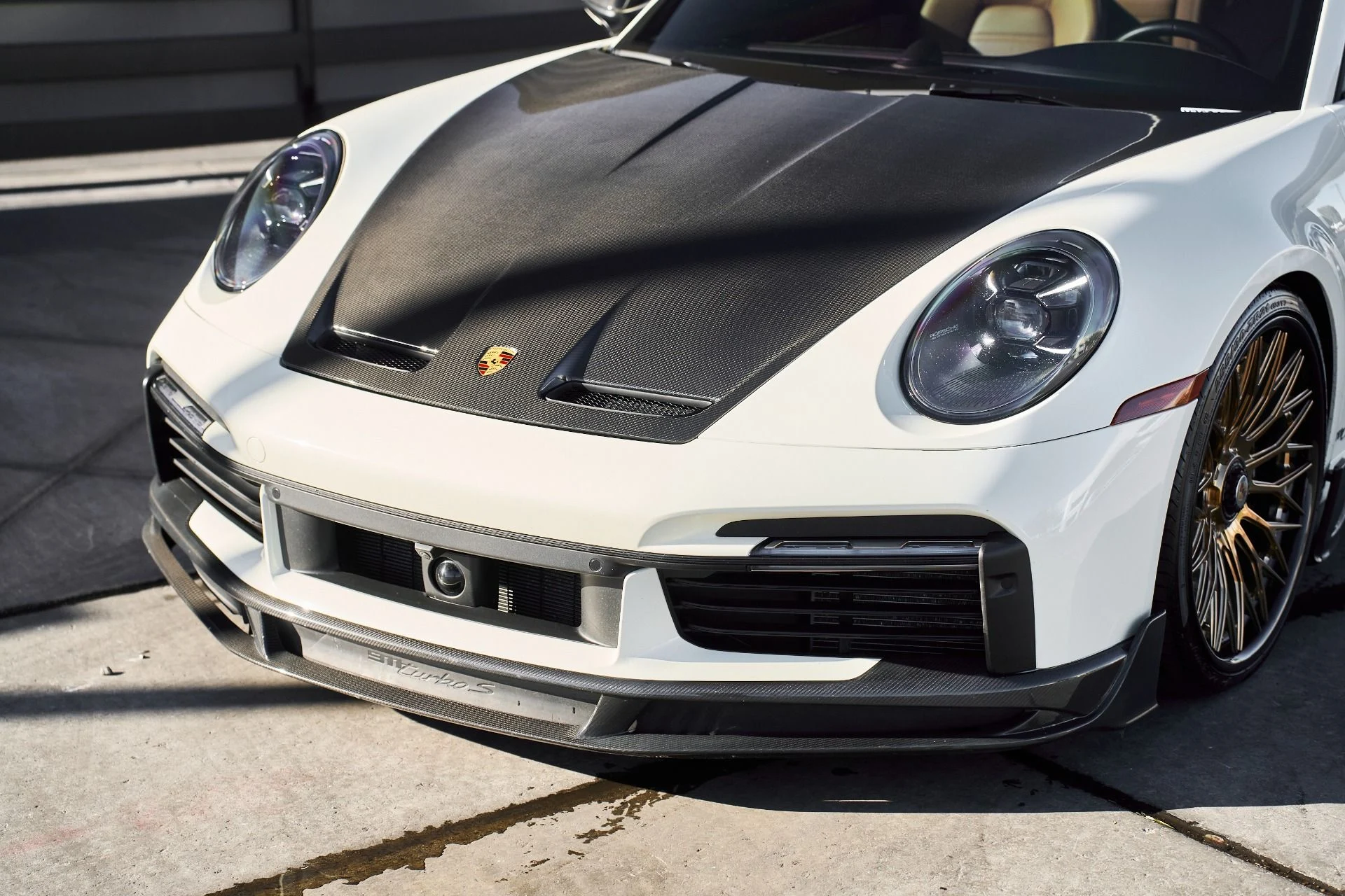 mph005_615571232_Used_2023_Porsche_911_Turbo_S_1764903130_8a5d4c7c38