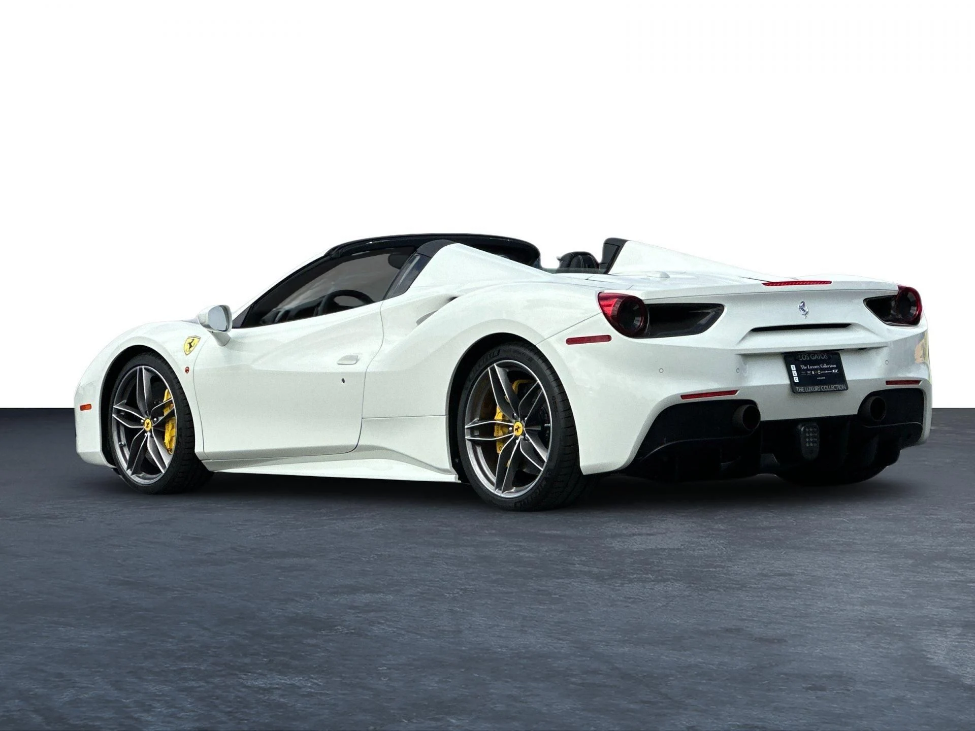 mph005_616067018_Used_2018_Ferrari_488_Spider_1776240640_e5ef834edc