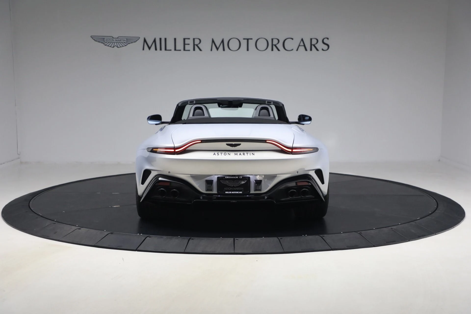 mph005_624302122_New_2026_Aston_Martin_Vantage_Roadster_1768253307_453b5225e9