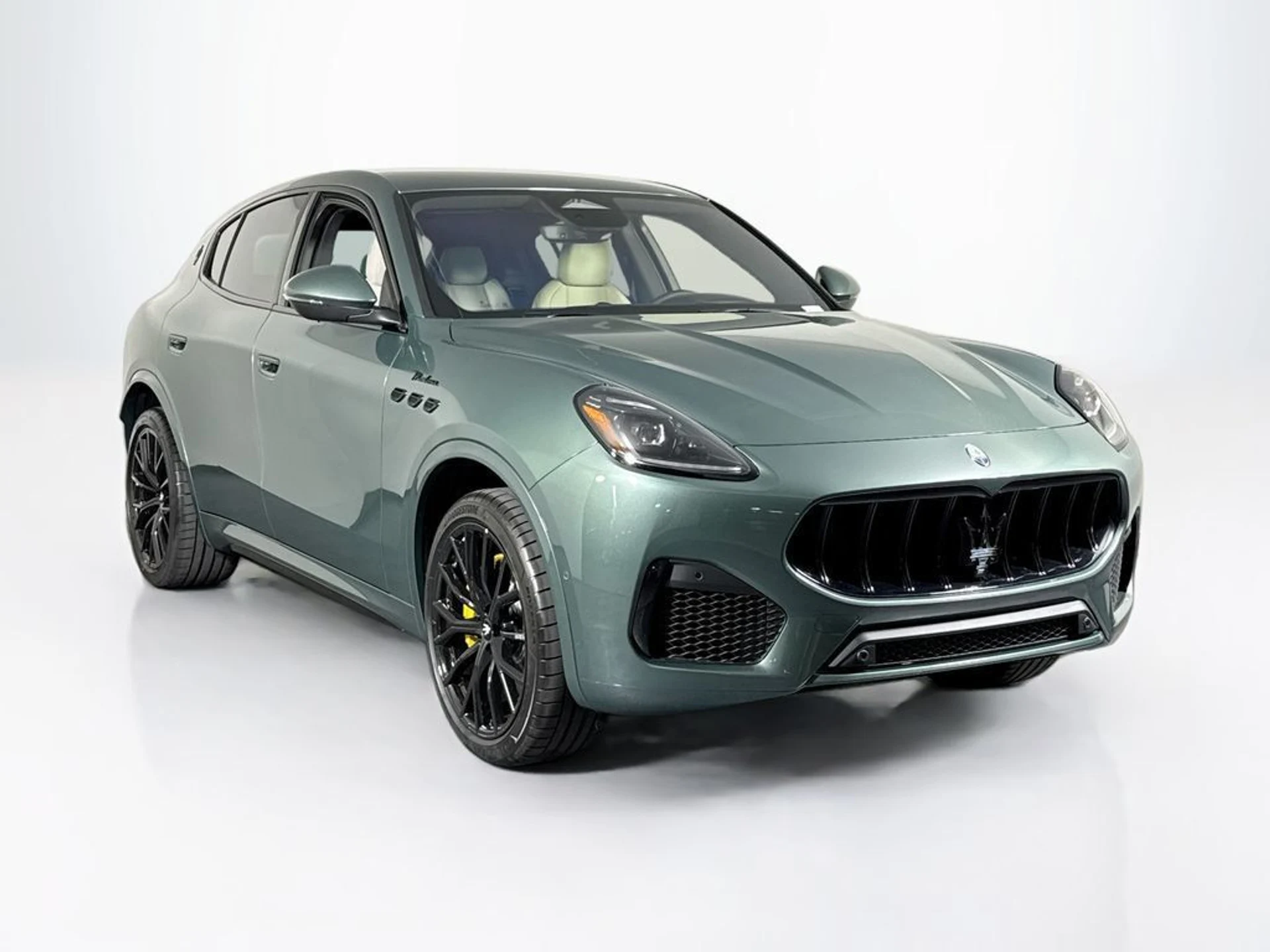 mph005_624676533_new_2026_maserati_grecale_modenaawd_11350_23061012_7_1024_a0b2c1ccdf