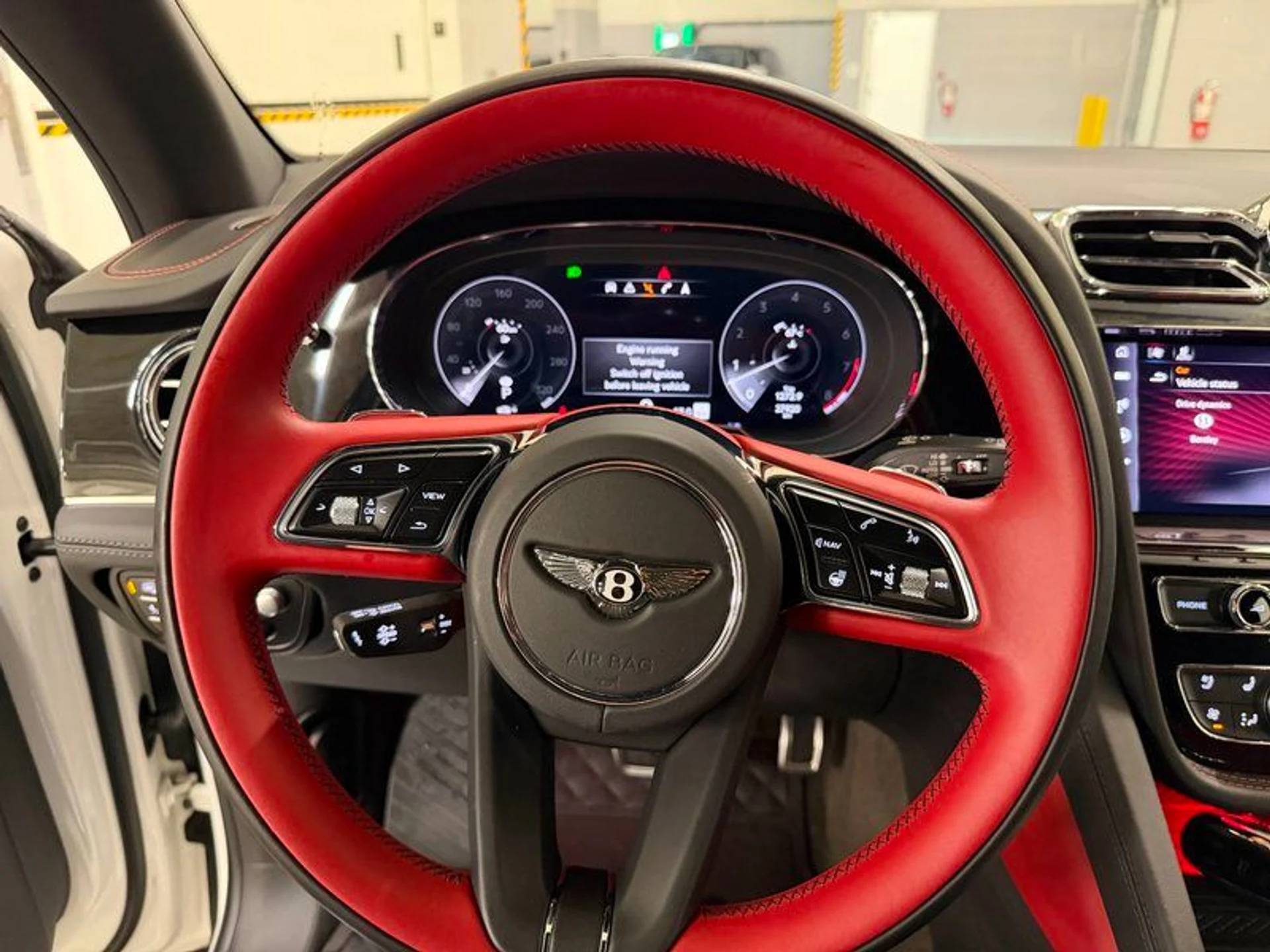 mph005_626025323_38487560_06977_2021_bentley_bentayga_006_c0b68aff70