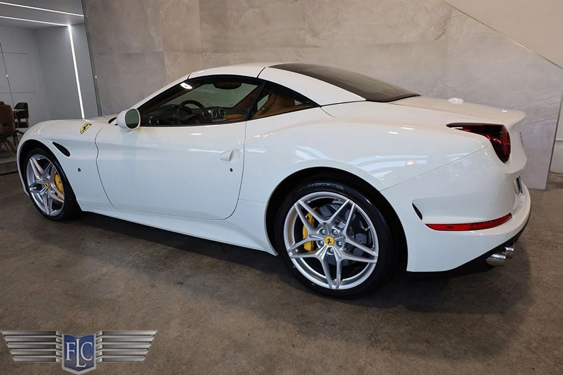 mph005_628204099_used_2015_ferrari_california_t2drconvertible_9689_22995447_6_1024_0e8f1fd6ac