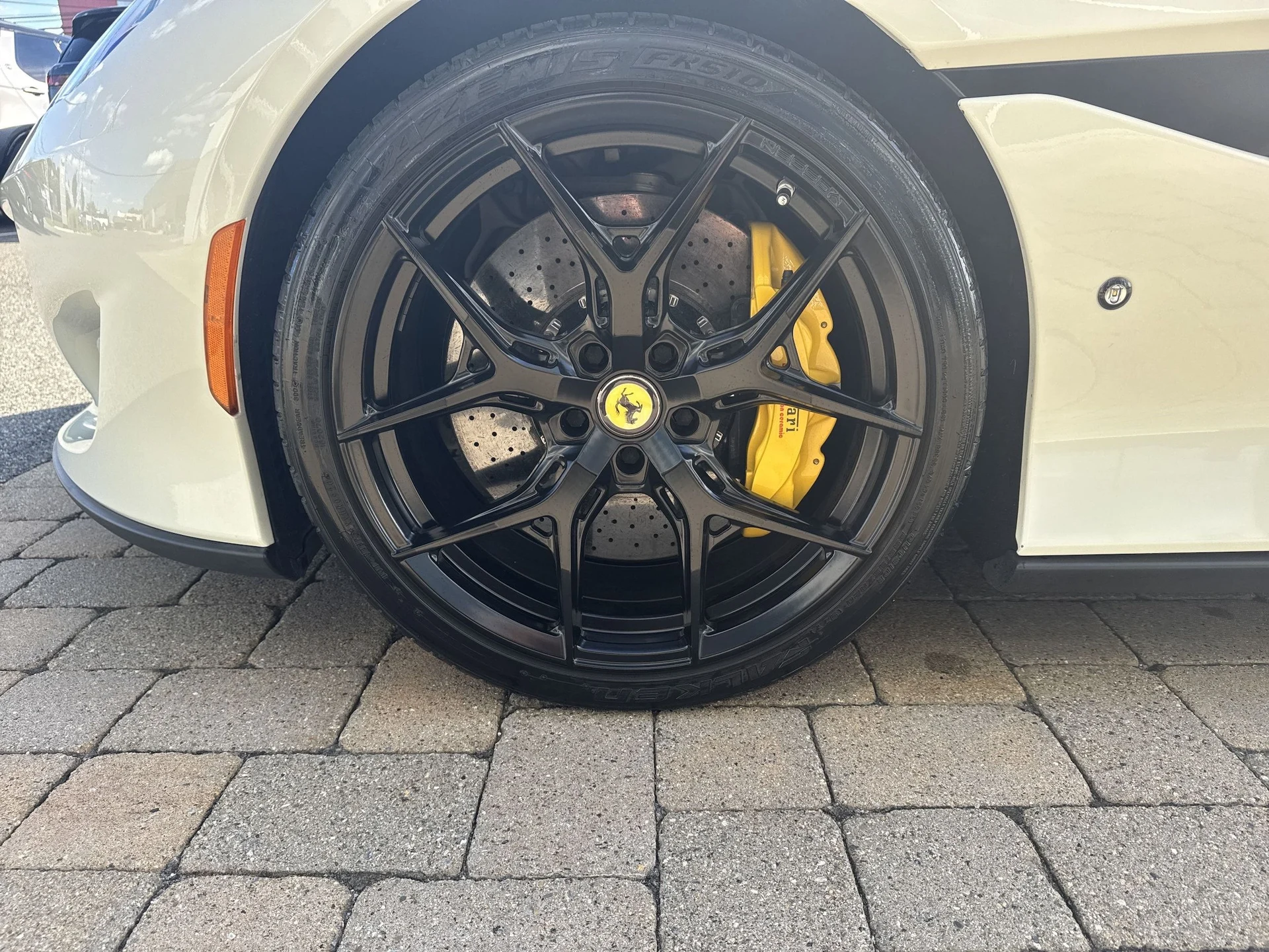 mph005_628661844_34a44774859c4bdd1c2d15f2e7915e94x_52693b4cb7