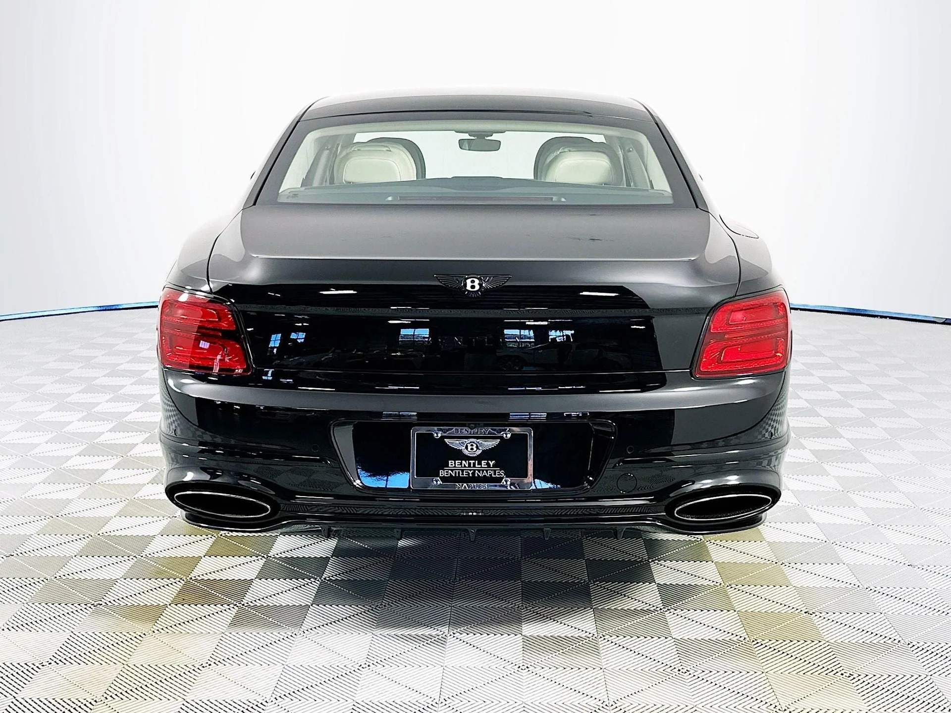 mph005_633368710_6_0403dd93c0