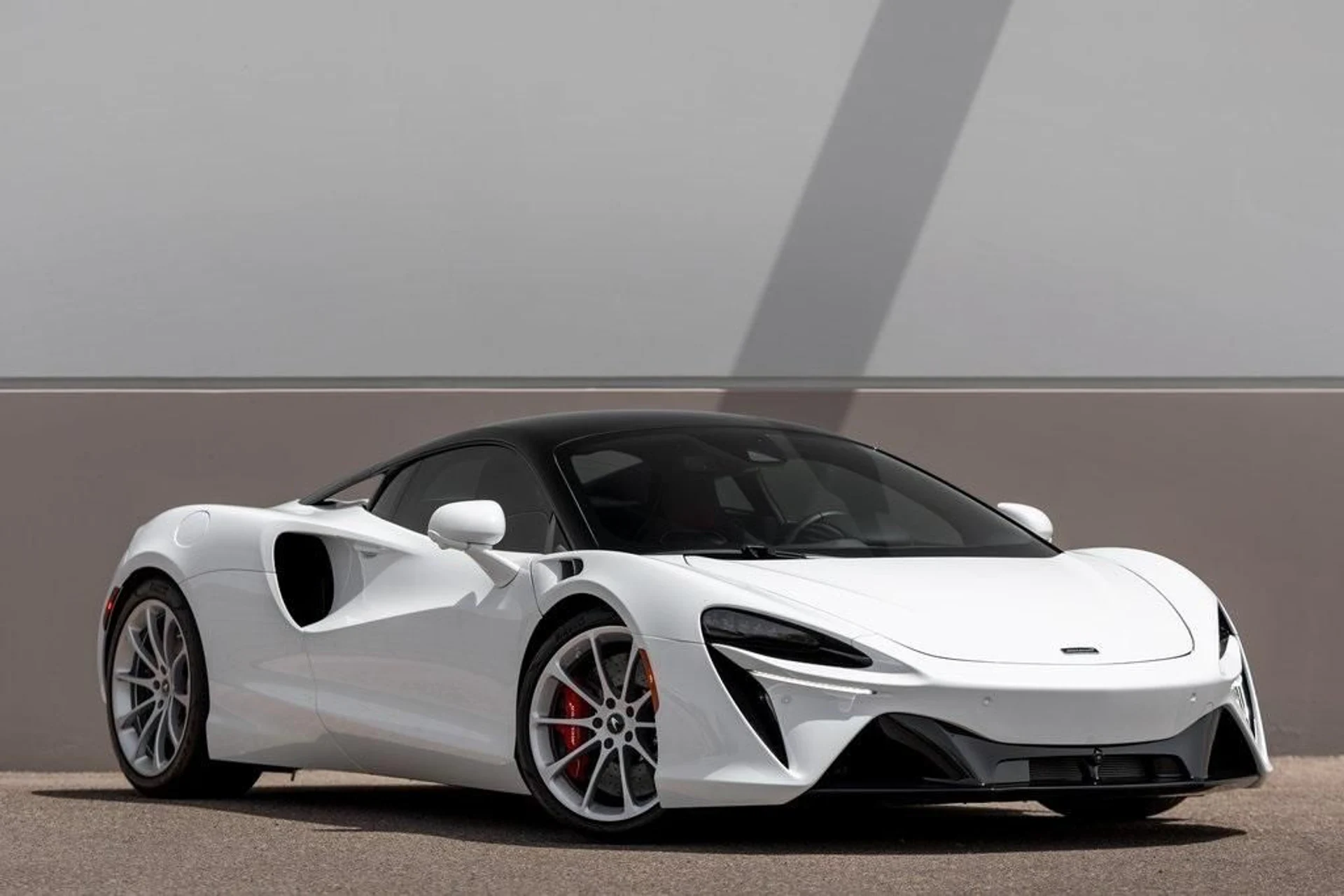 mph005_634493625_Used_2023_MCLAREN_ARTURA_Tech_Lux_1719028521_ba7e49adcf