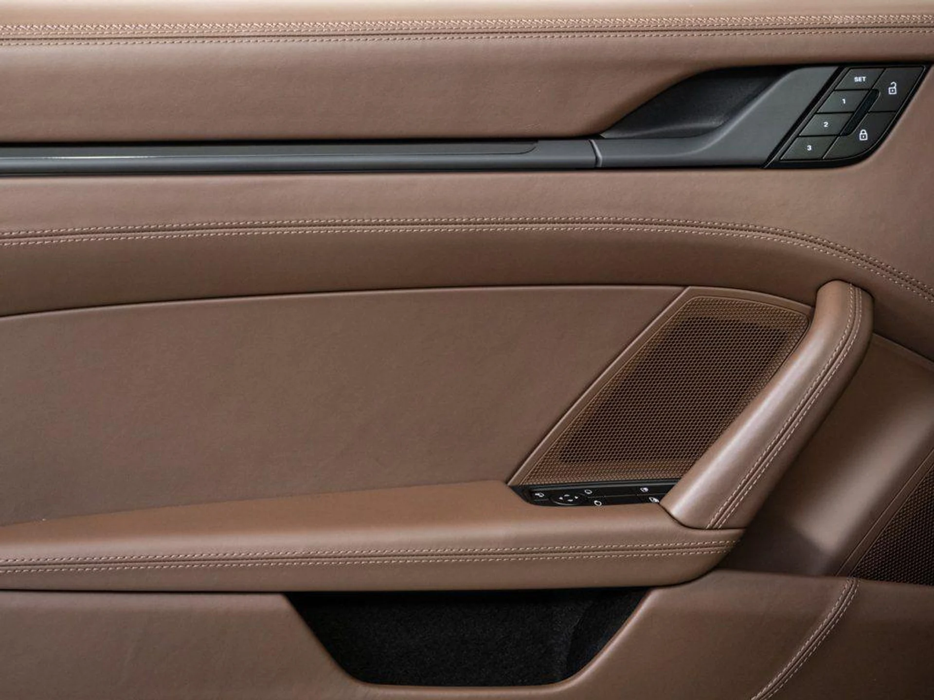 mph005_634613673_g_Zgxukc5_O_Ny24_C1_H_Vqmf_Uwq_Pk_79f9dfbdcf