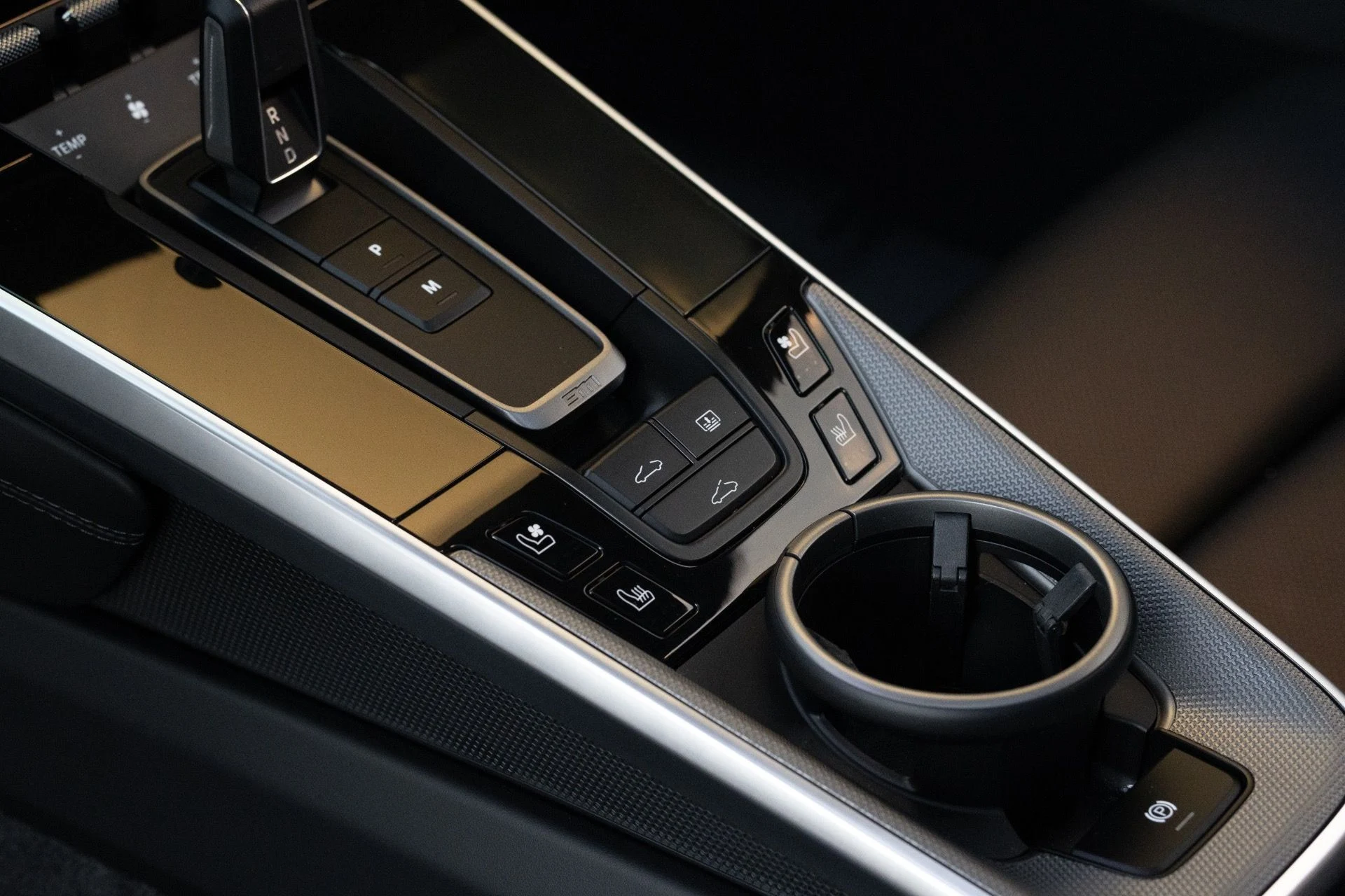 mph005_642013038_Used_2024_Porsche_911_Turbo_1762281596_17170155db