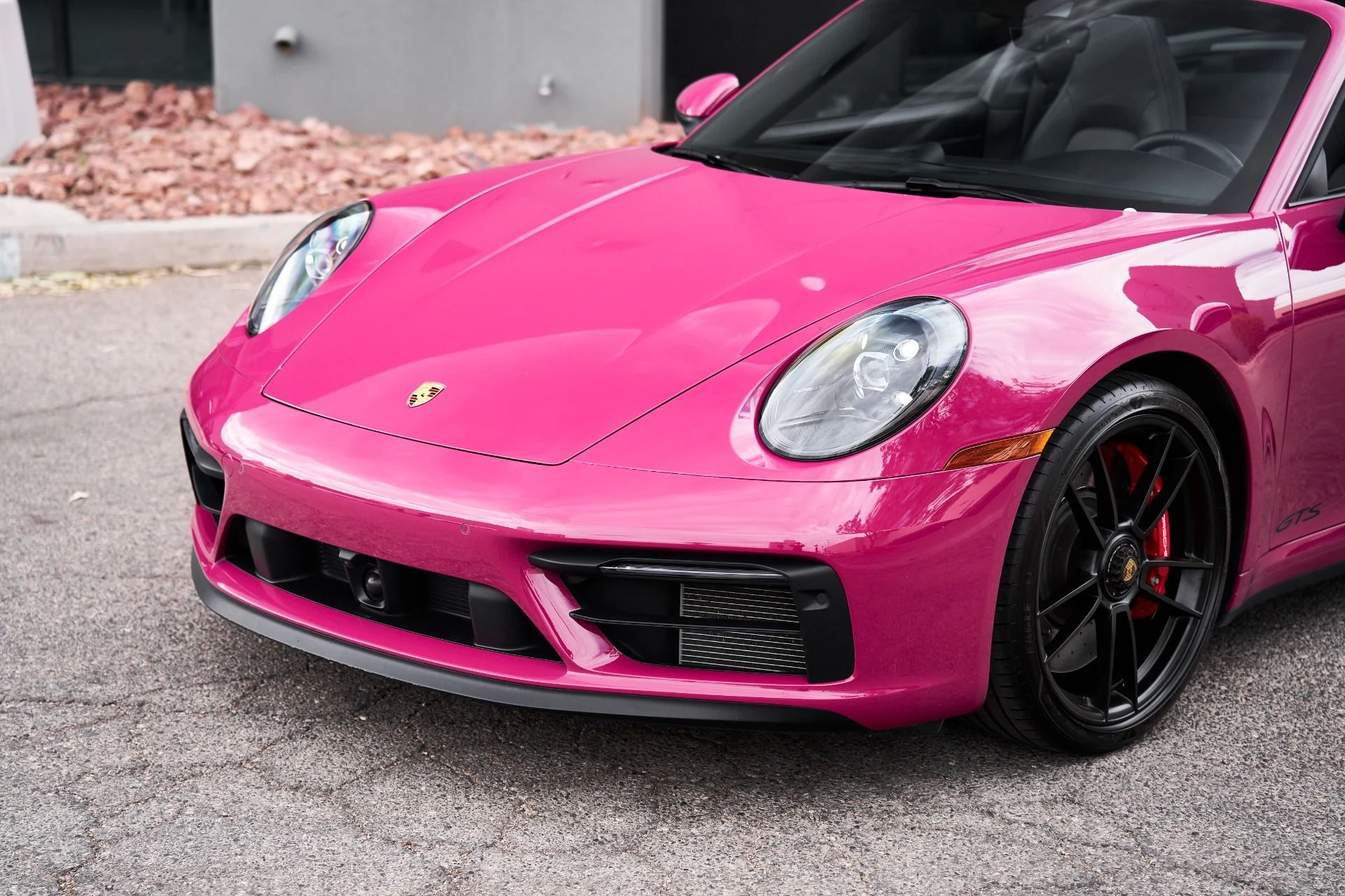 mph005_642780567_Used_2024_Porsche_911_Targa_4_GTS_1756951207_e0e99ff533