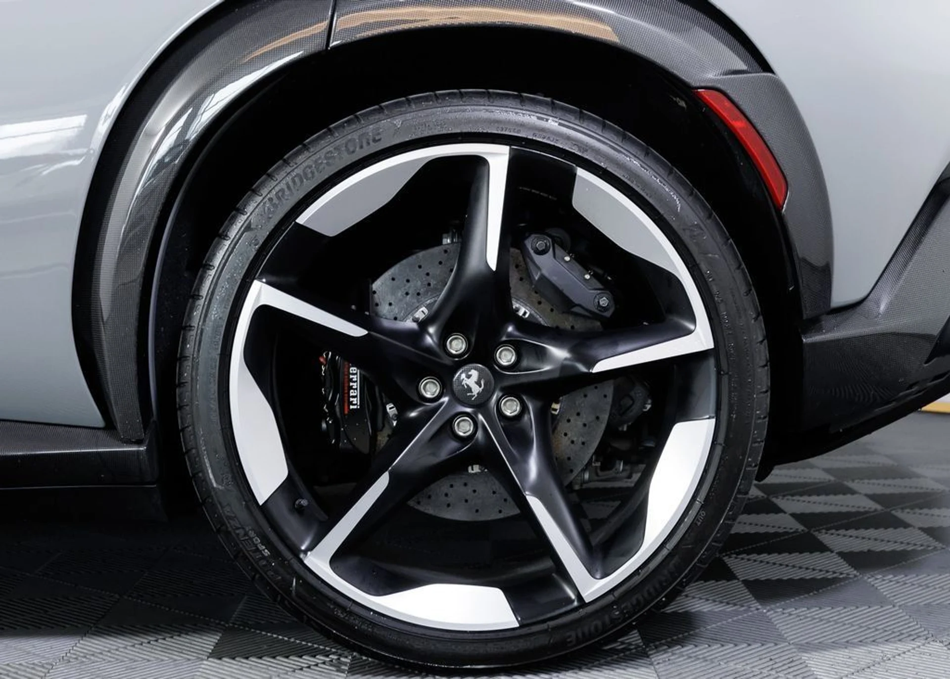 mph005_643947943_10855d1e063a46c462f0af81712620f5_d720989633