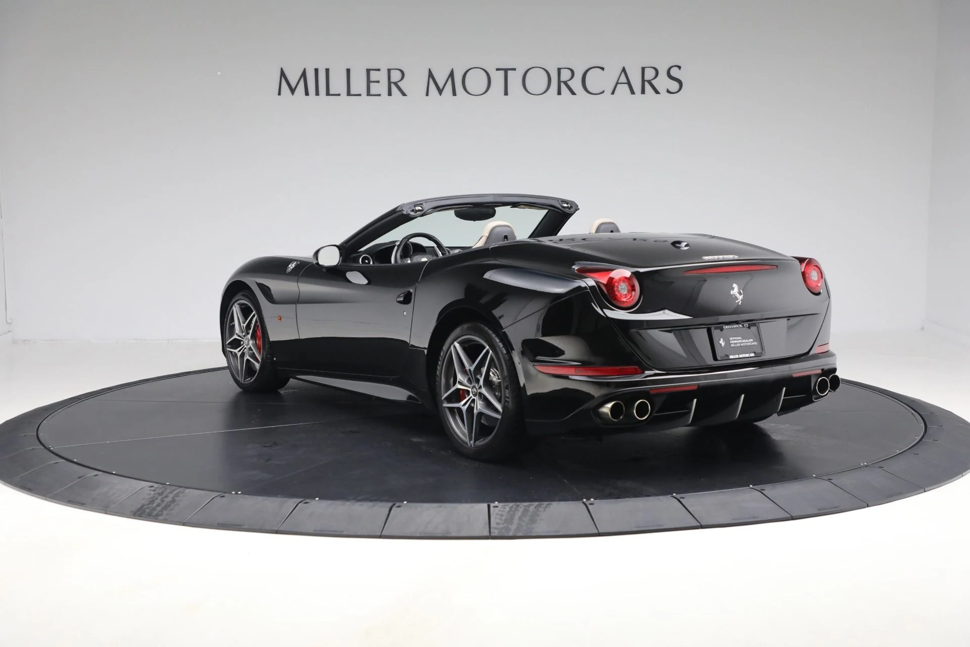 mph005_644458253_Used_2016_Ferrari_California_T_1749504250_91220ebd6c