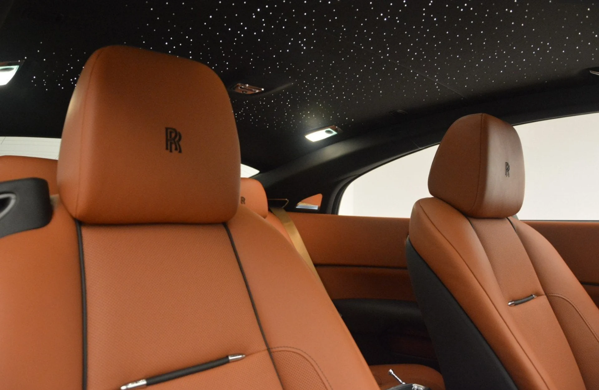 mph005_650940737_f1e1664b3021d852f239e1a5163909cex_553e104a3c