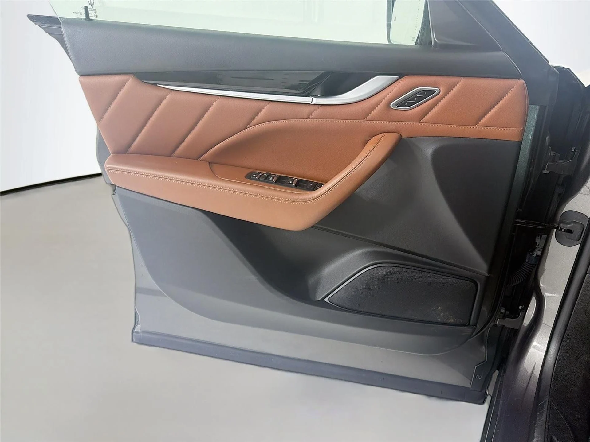 mph005_671432053_aae28d679b16bf192fdd23aa1915cdec_e9fd76b728