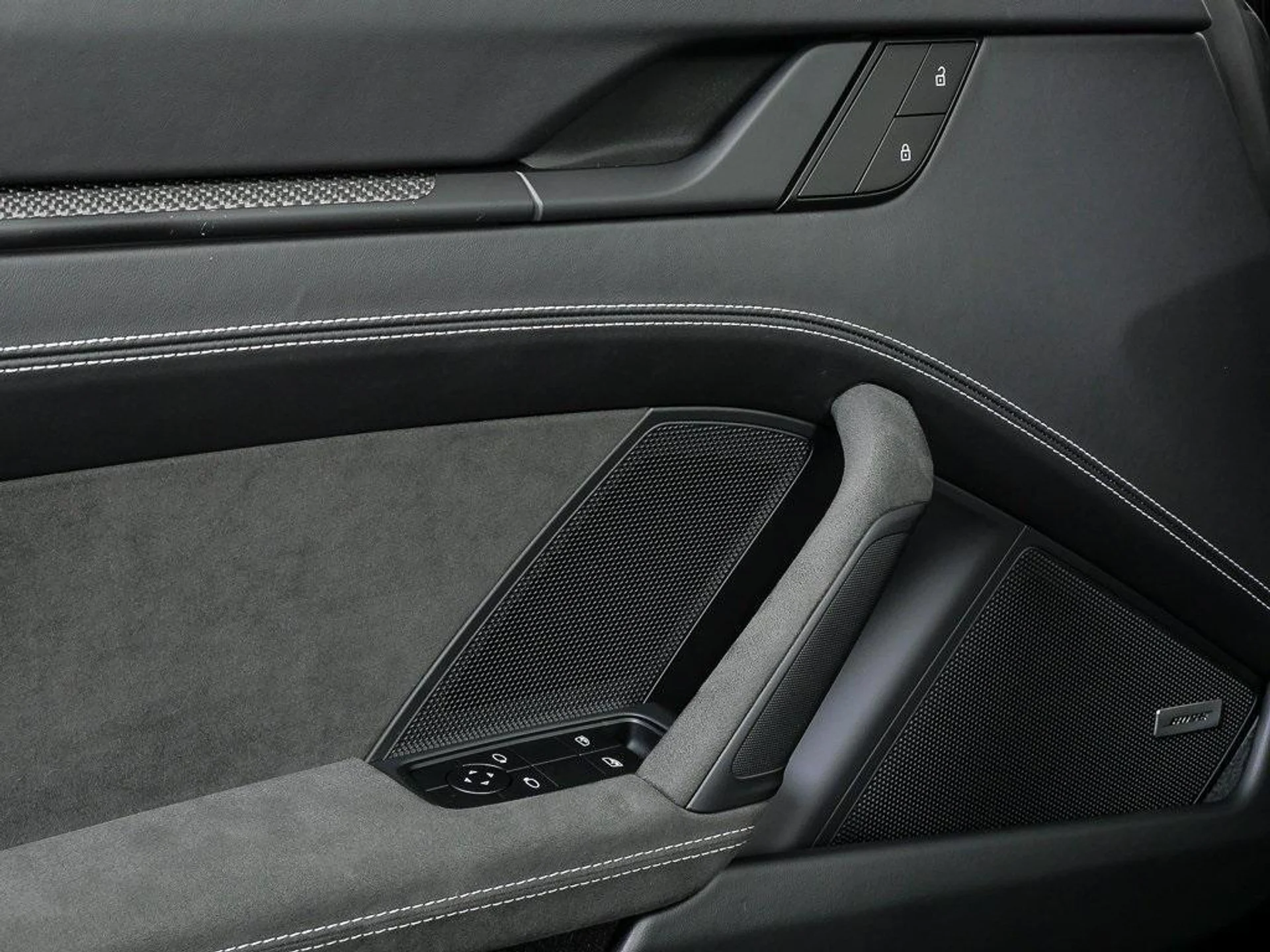 mph005_676310660_hjhyg_A_Xbu_YJ_5v_B5_Rc6wjpuu7kv_Y_0ed24d8c9a